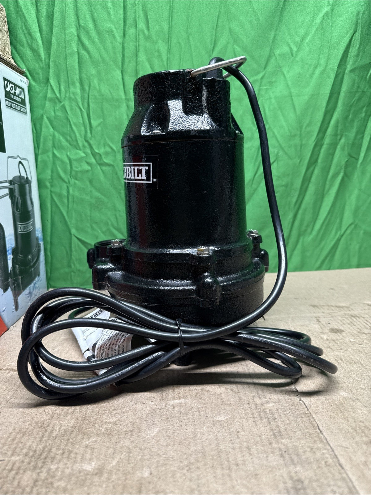 Everbilt 3/4HP Cast-Iron Pro-Grade Submersible Sump Pump 1004 120 345 HDS75