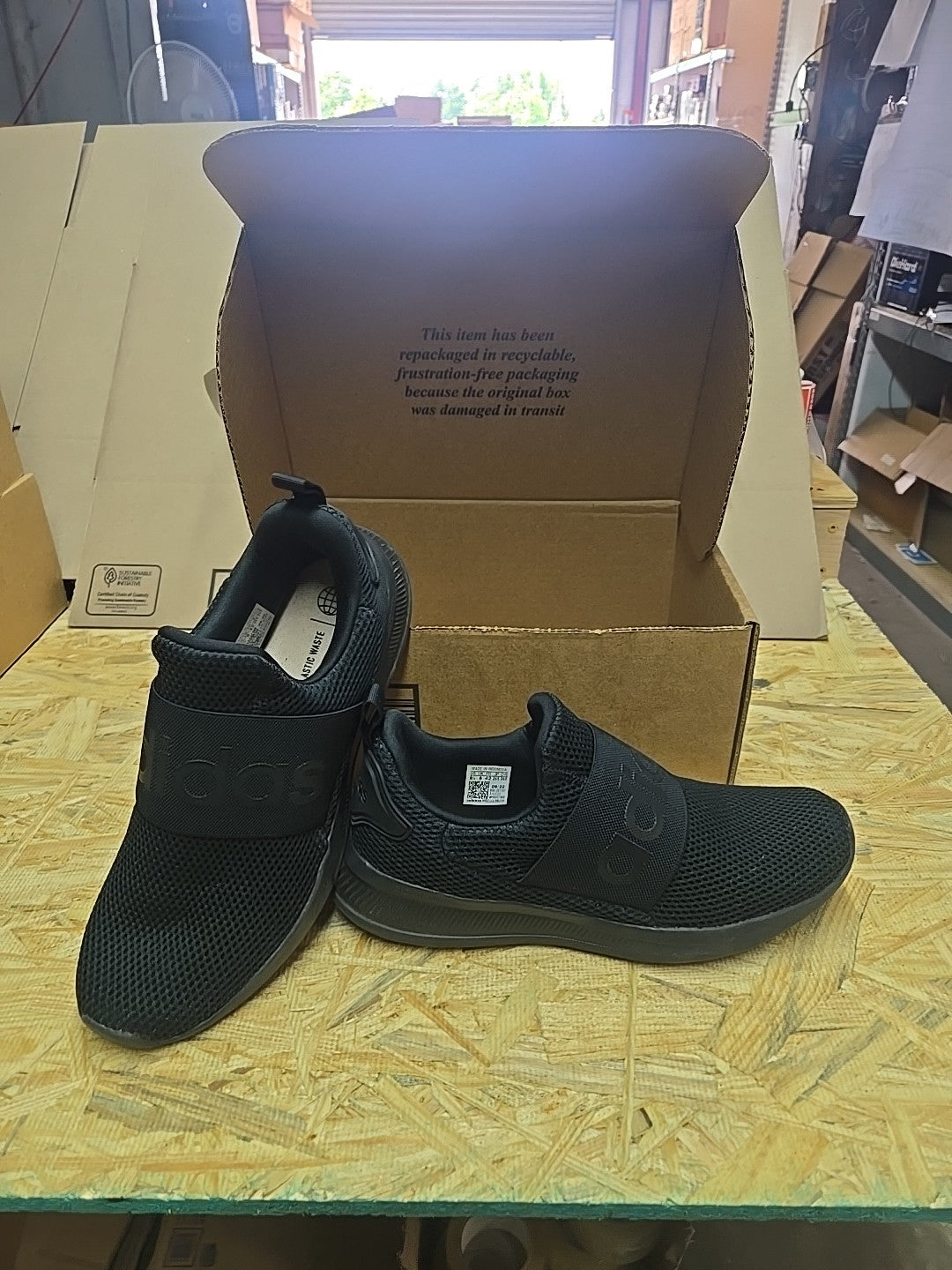 ADIDAS MEN'S LITE RACER ADAPT 4.0 RUNNING SHOES Black  SIZE 8.5.