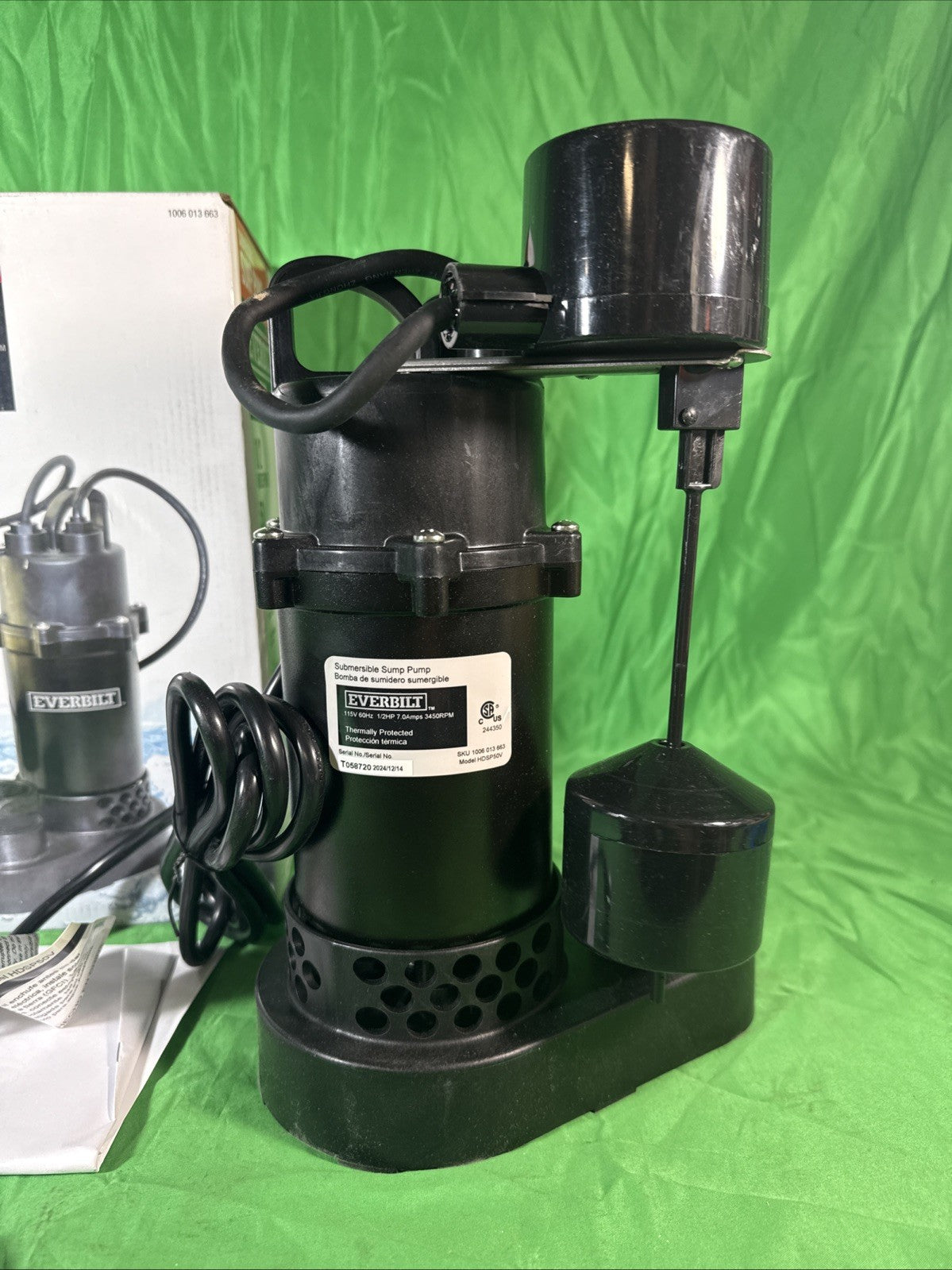 Everbilt 1/2 HP Submersible Aluminum Sump Pump with Vertical Switch HDPS50W