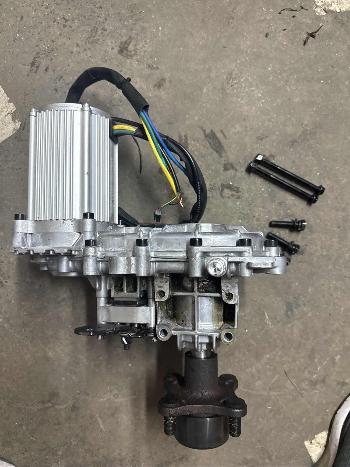 Left Drive Motor & Transaxle Assy. for Ryobi 54" Z54Li & Z42Li L80v Zero Turn