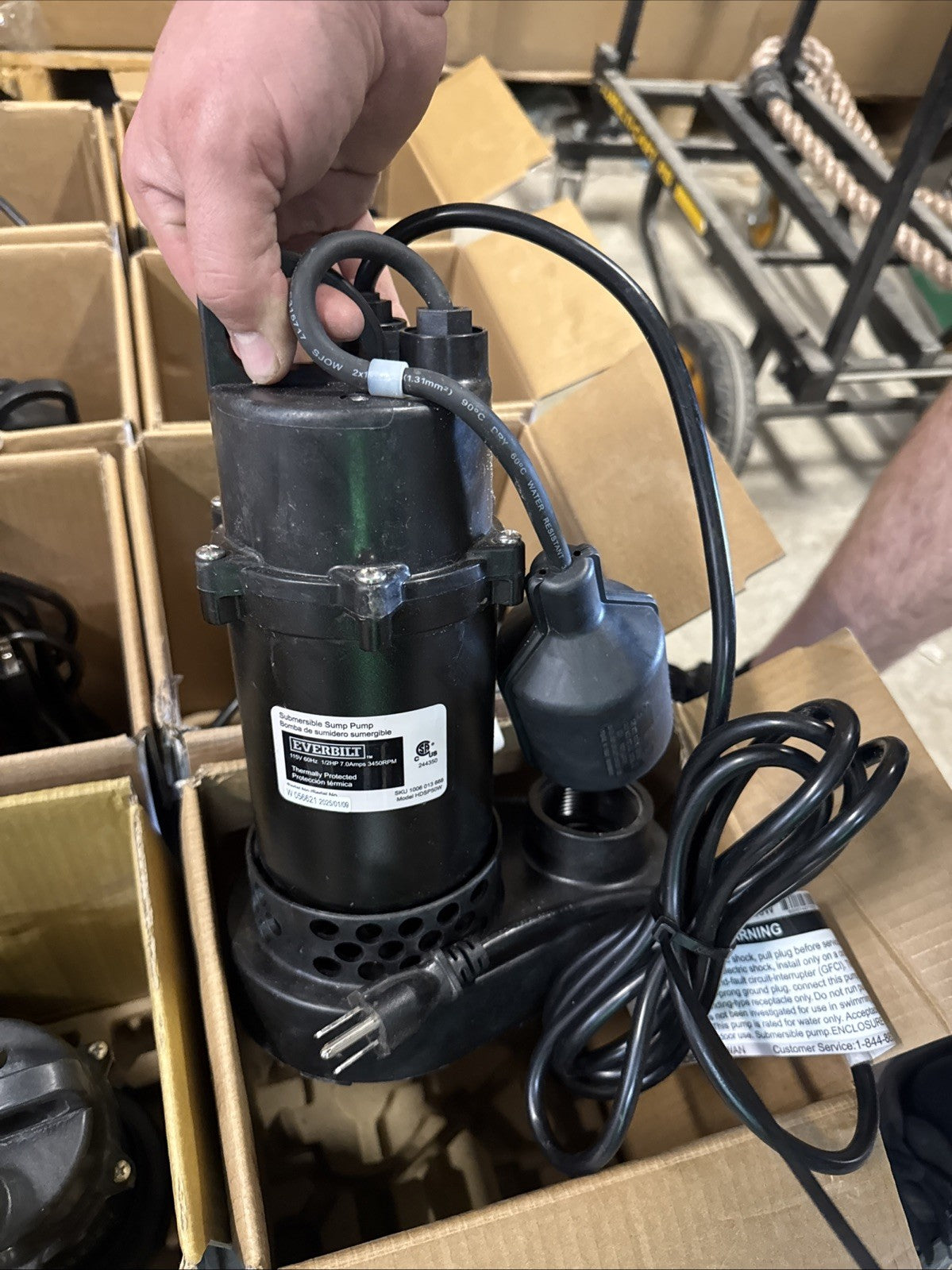 Everbilt 1/2 HP Corrosion Resistant Aluminum Sump Pump w/ Teather Float Switch.