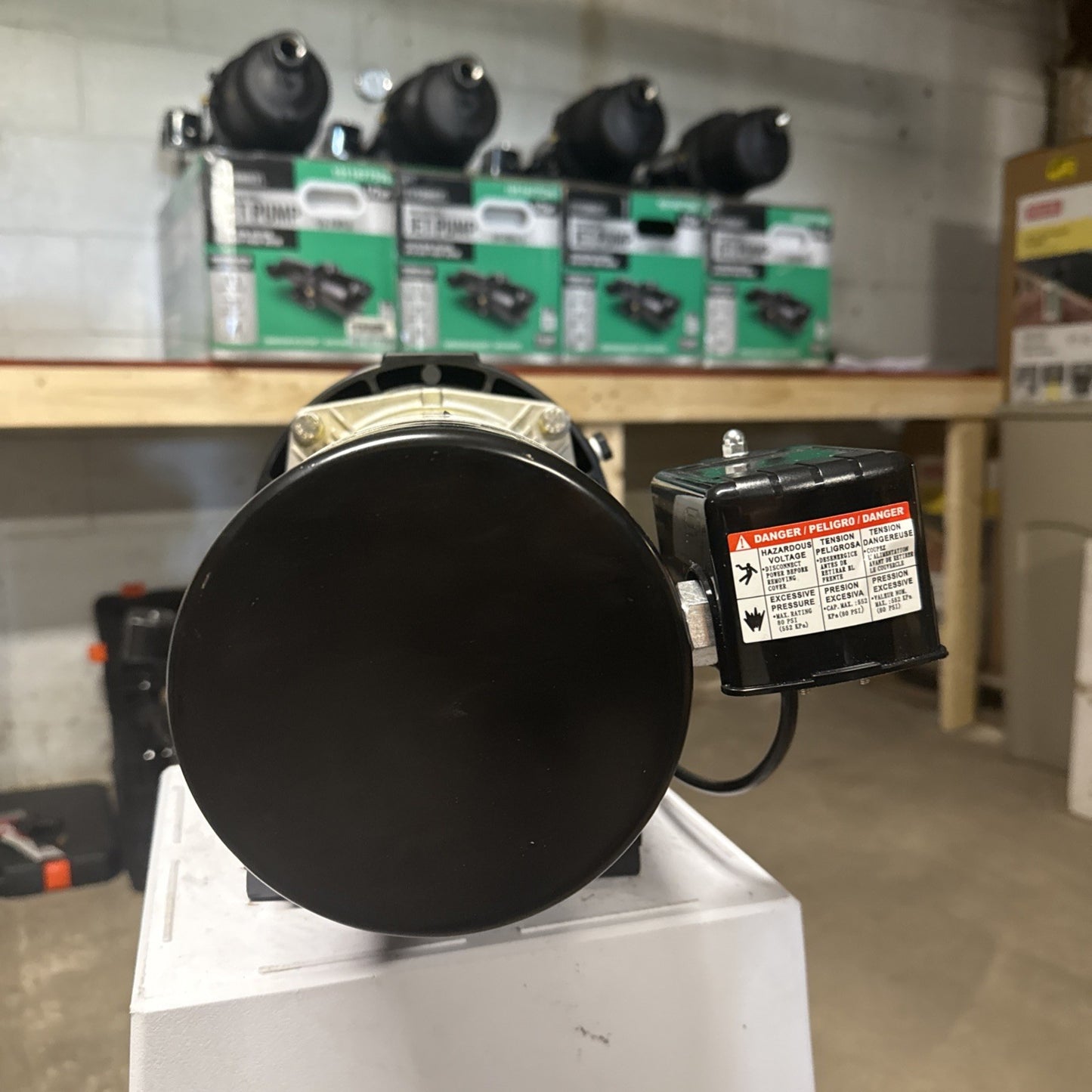 Everbilt 1/2 HP Shallow Well Jet Pump 1011677535.  *Read Description