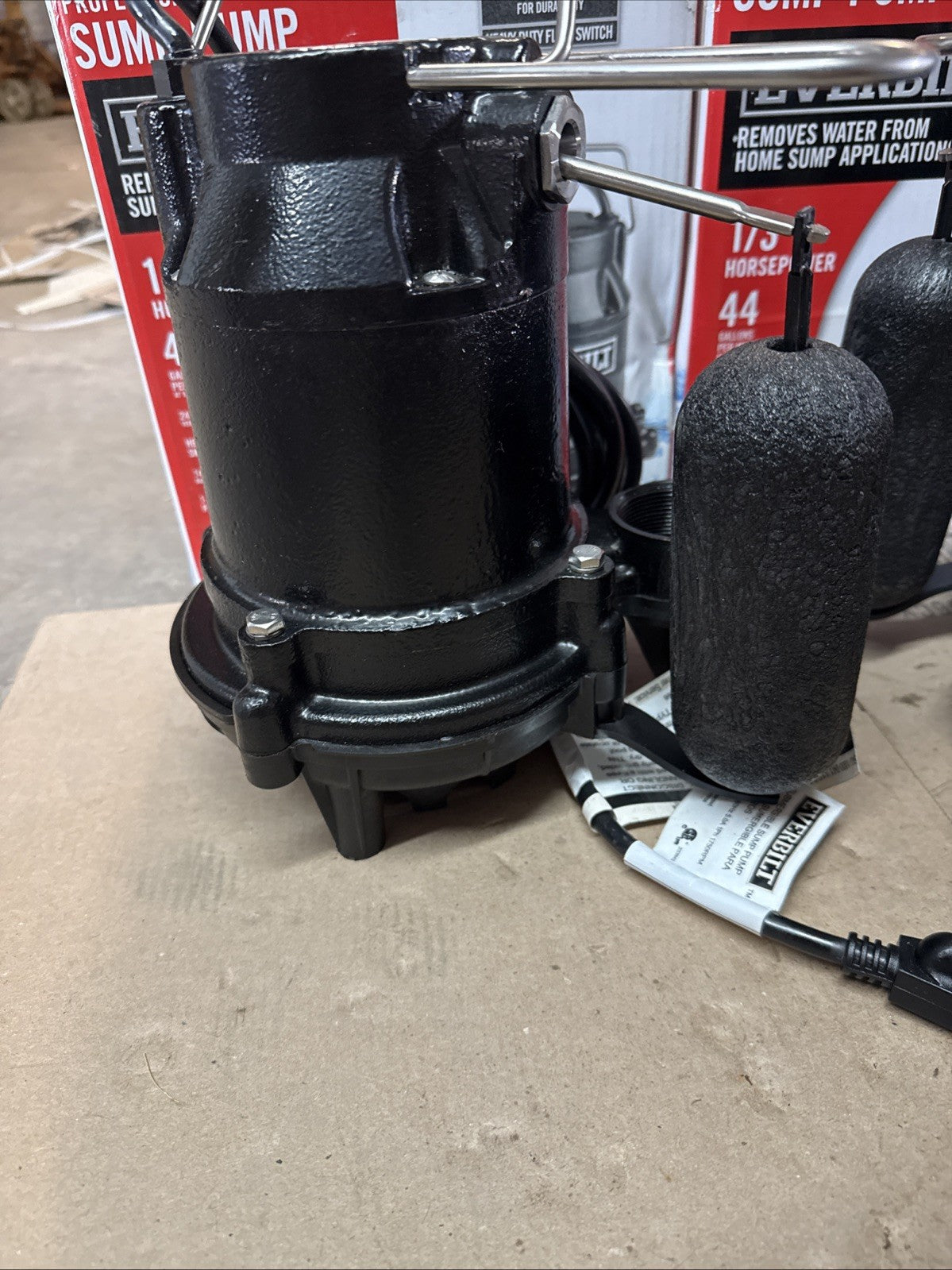 Everbilt 1/3 HP Cast Iron Submersible Sump Pump NEW open Box