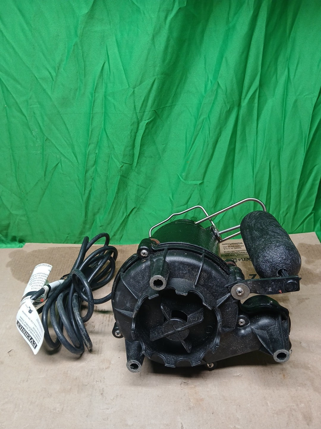 Everbilt 1/3 HP Cast Iron Submersible Sump Pump USED