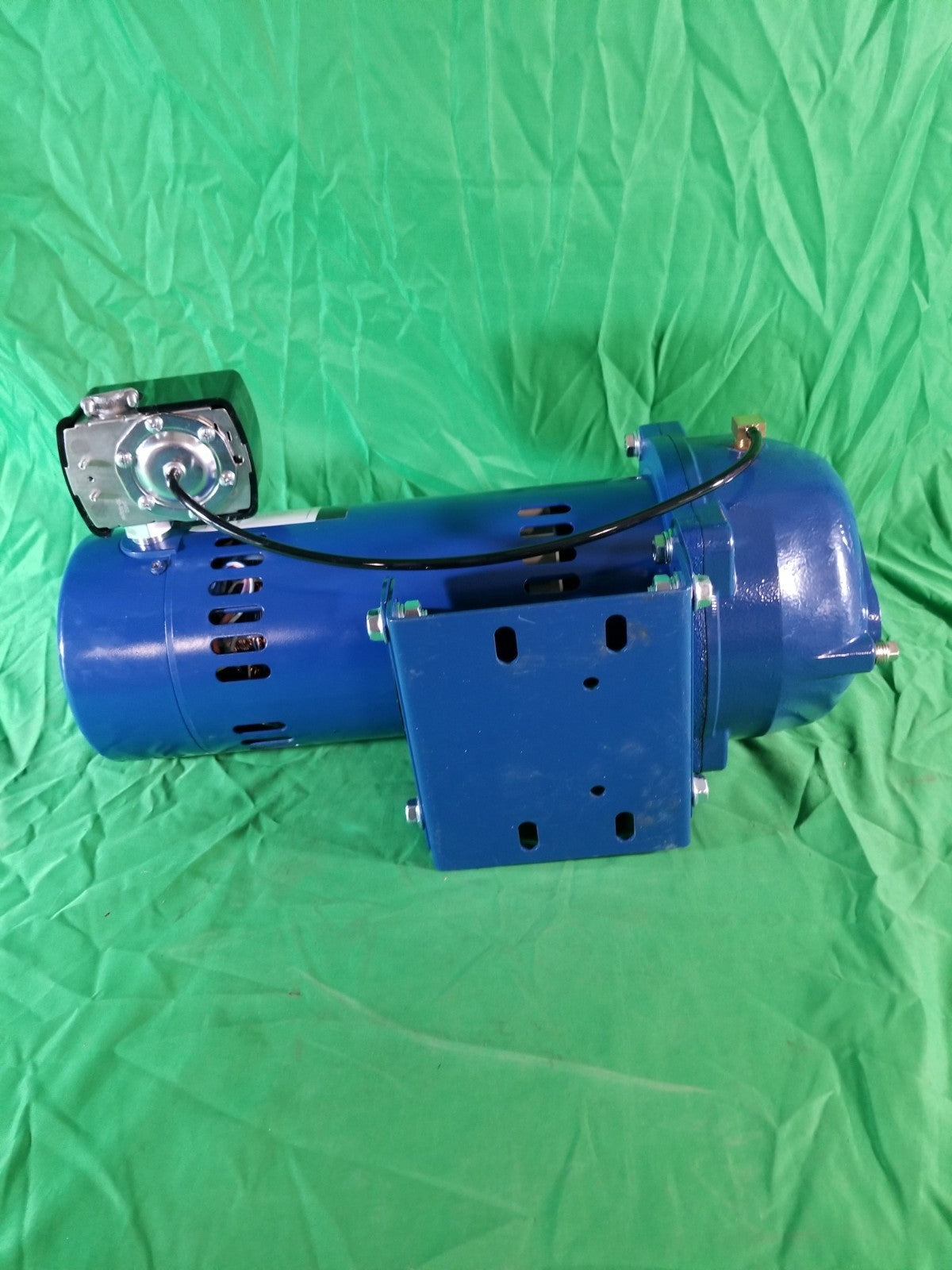 Everbilt 1 HP Professional Convertible Jet Pump NEW OPEN BOX***