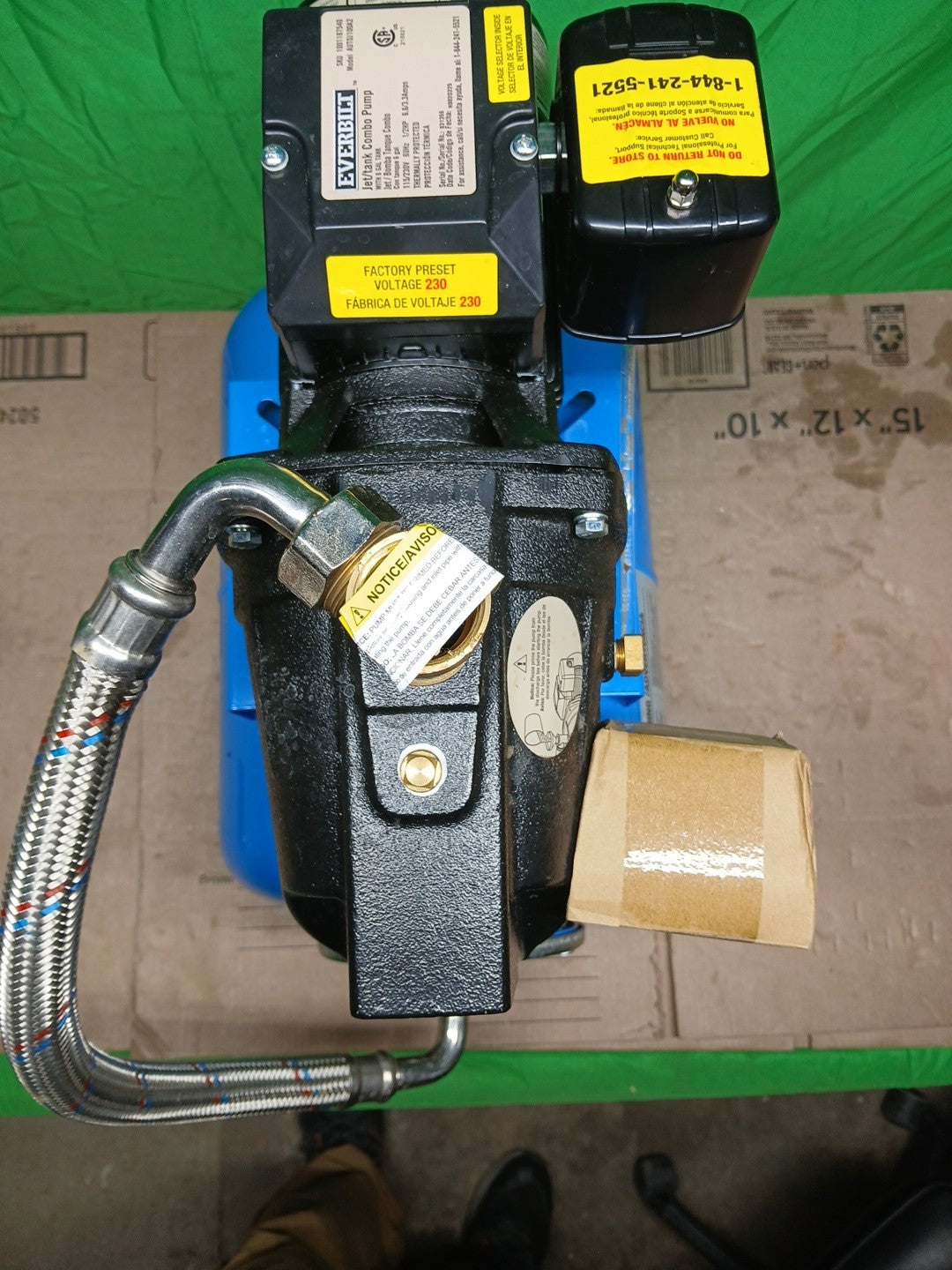 Everbilt 1/2HP Jet Pump/Tank Combo Cast iron with 6 Gallon Tank Used Ex Conditin