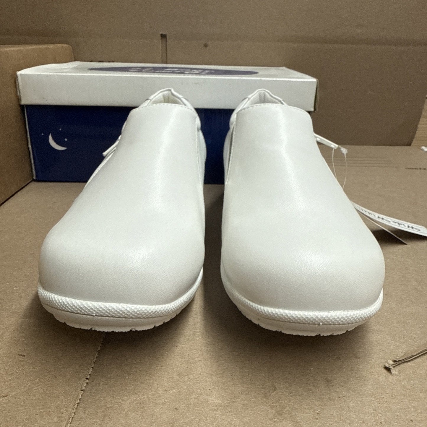 24 HOUR COMFORT Ester Women's 9 Wide Width Slip-On Leather Loafers Nurse