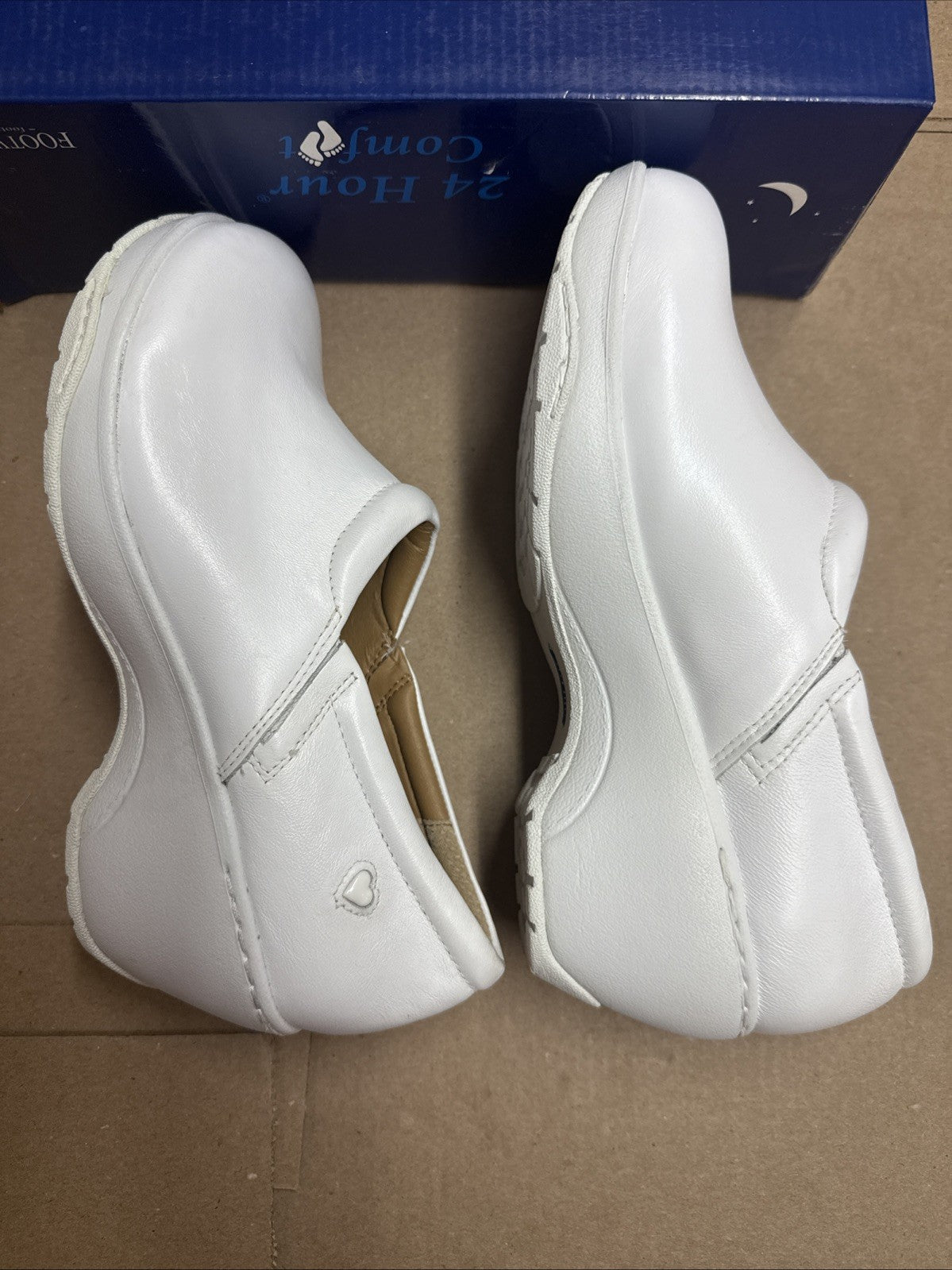 Nurse Mates Women's Bryar Slip-On Clog - White - Size 9 W