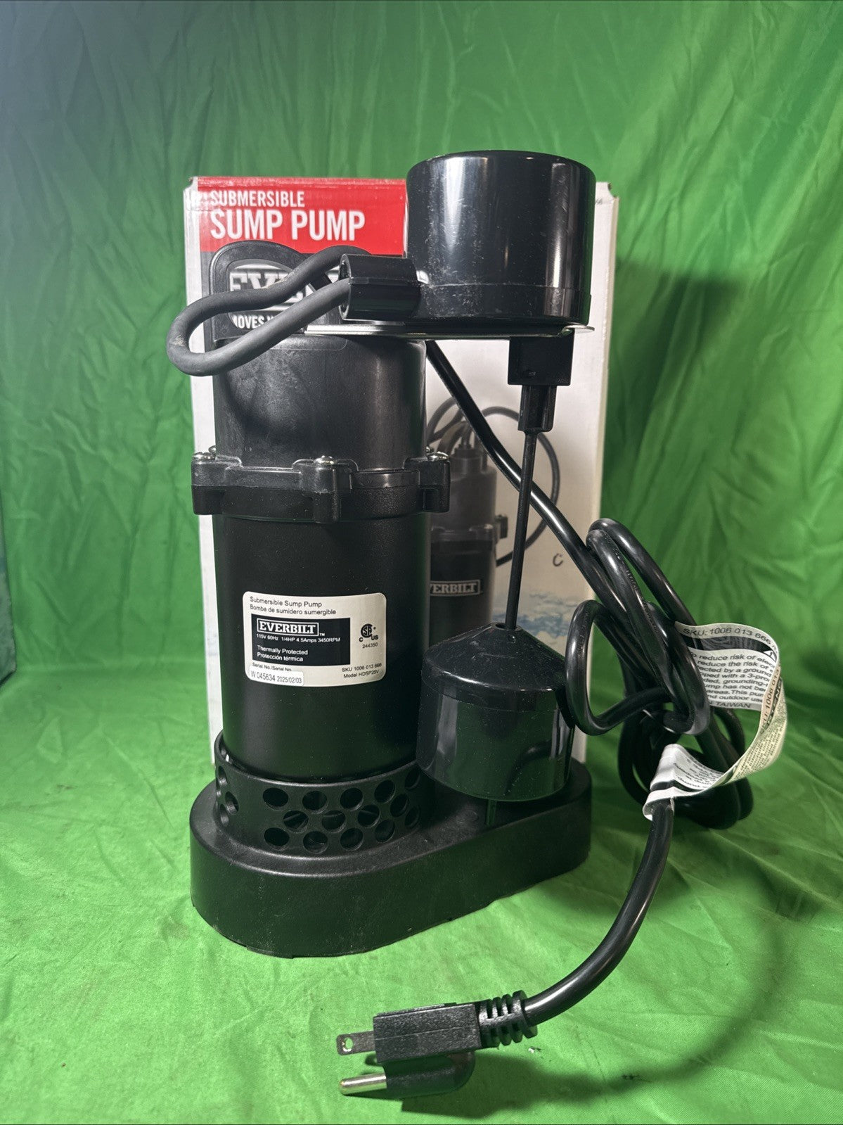 Everbilt 1/4 HP Aluminum Submersible Sump Pump Vertical Switch New Open Box