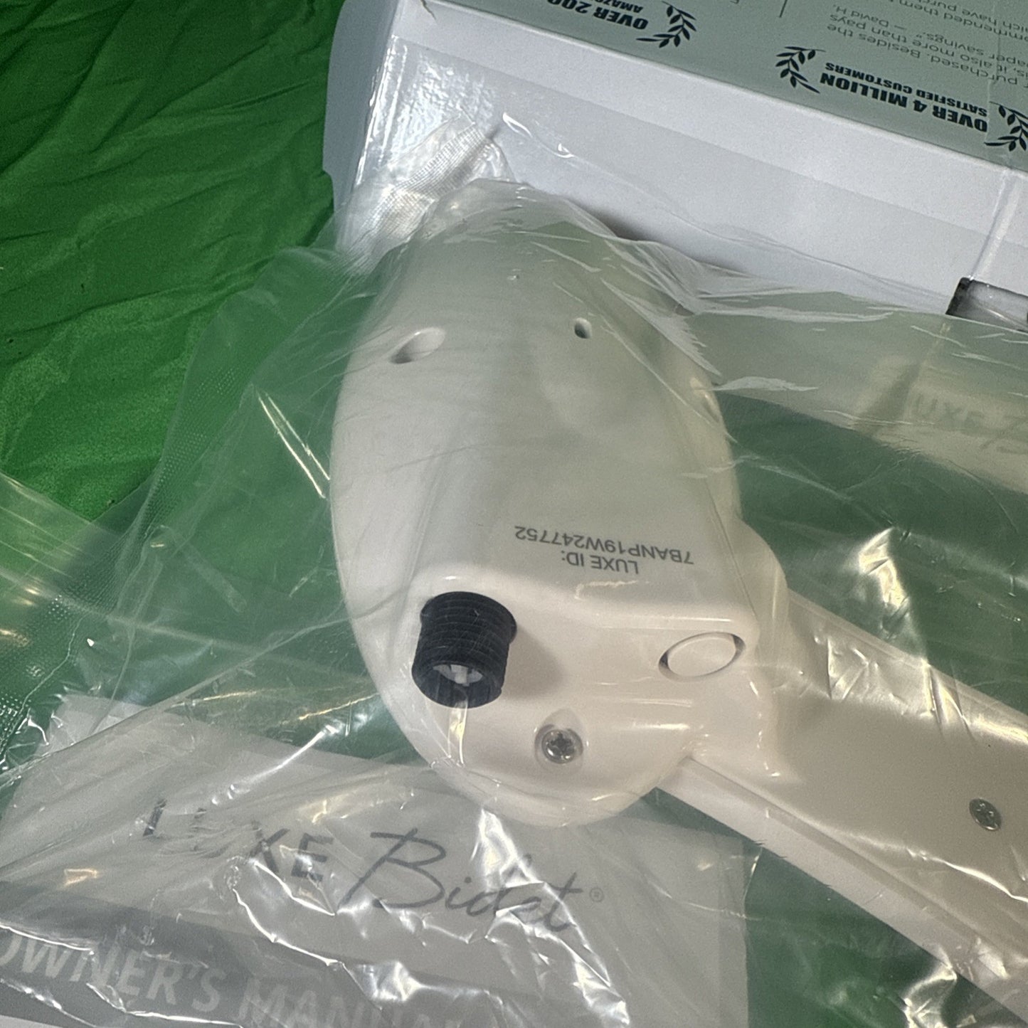 LUXE Bidet NEO 185 - Self-Cleaning, Dual Nozzle, Non-Electric White