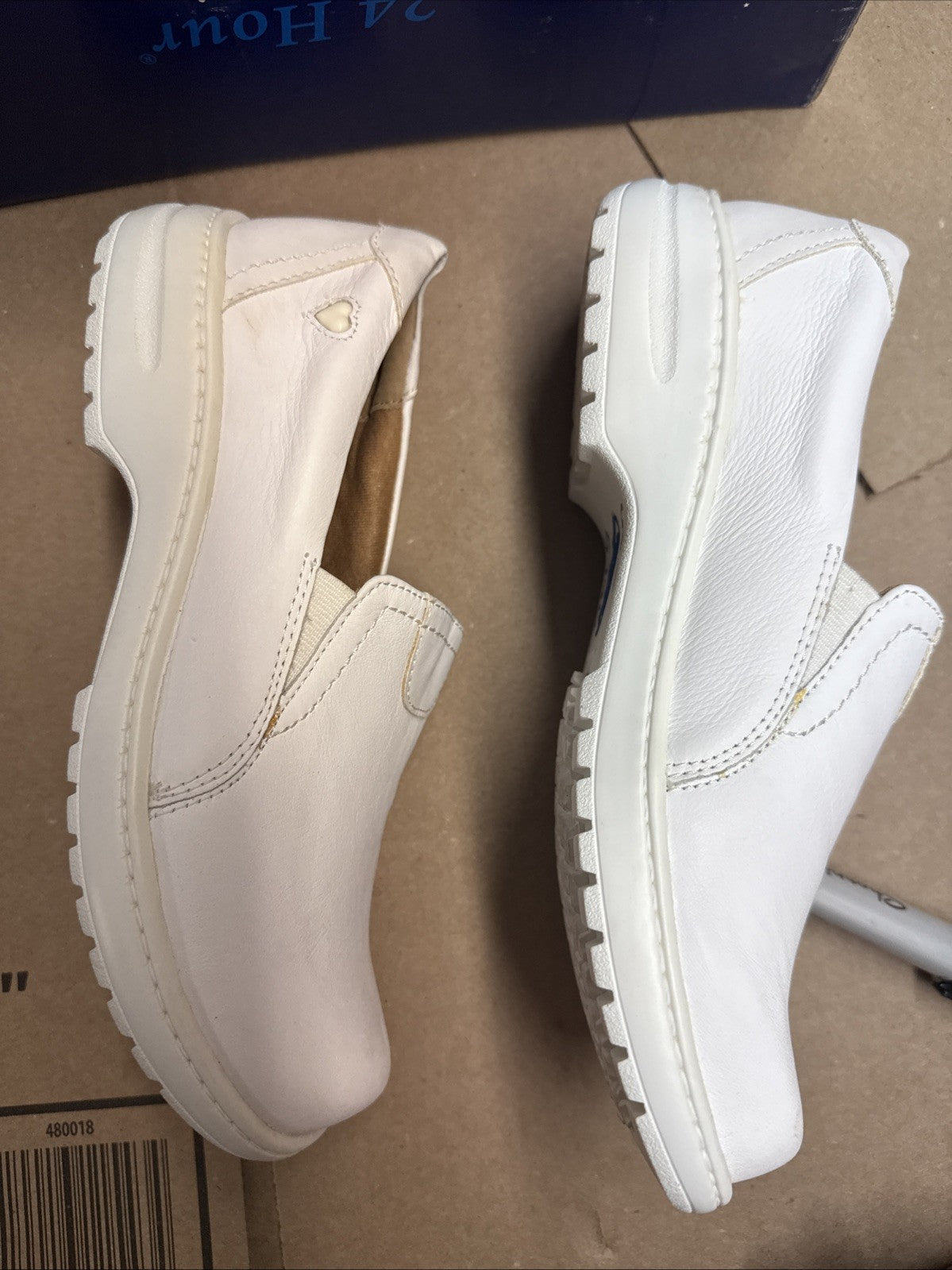 Nurse Mates Women's Slip-On Meredith Slip-Resistant Leather White Size 6.5w