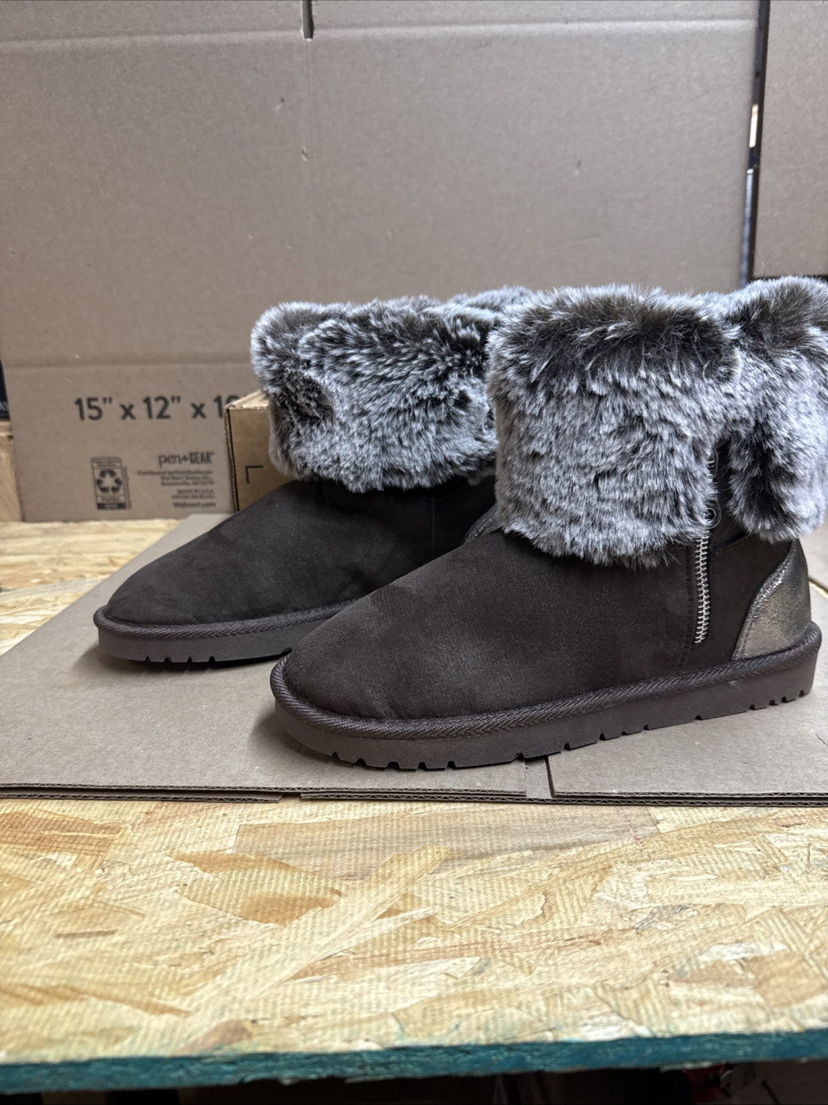 Women’s Size 8 super soft suede booties Brown Silver Flat Sole