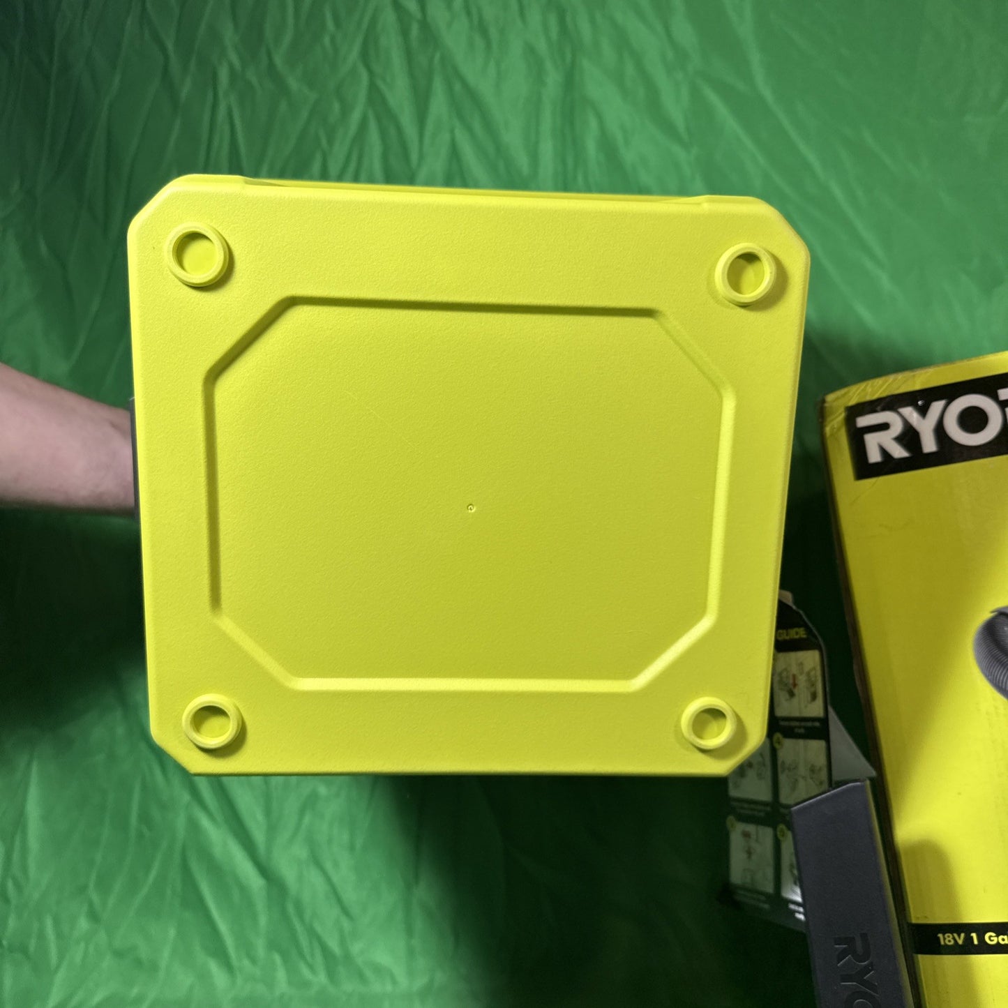 RYOBI 18V Cordless 1 Gal. Wet/Dry Vacuum TOOL ONLY PCL733B