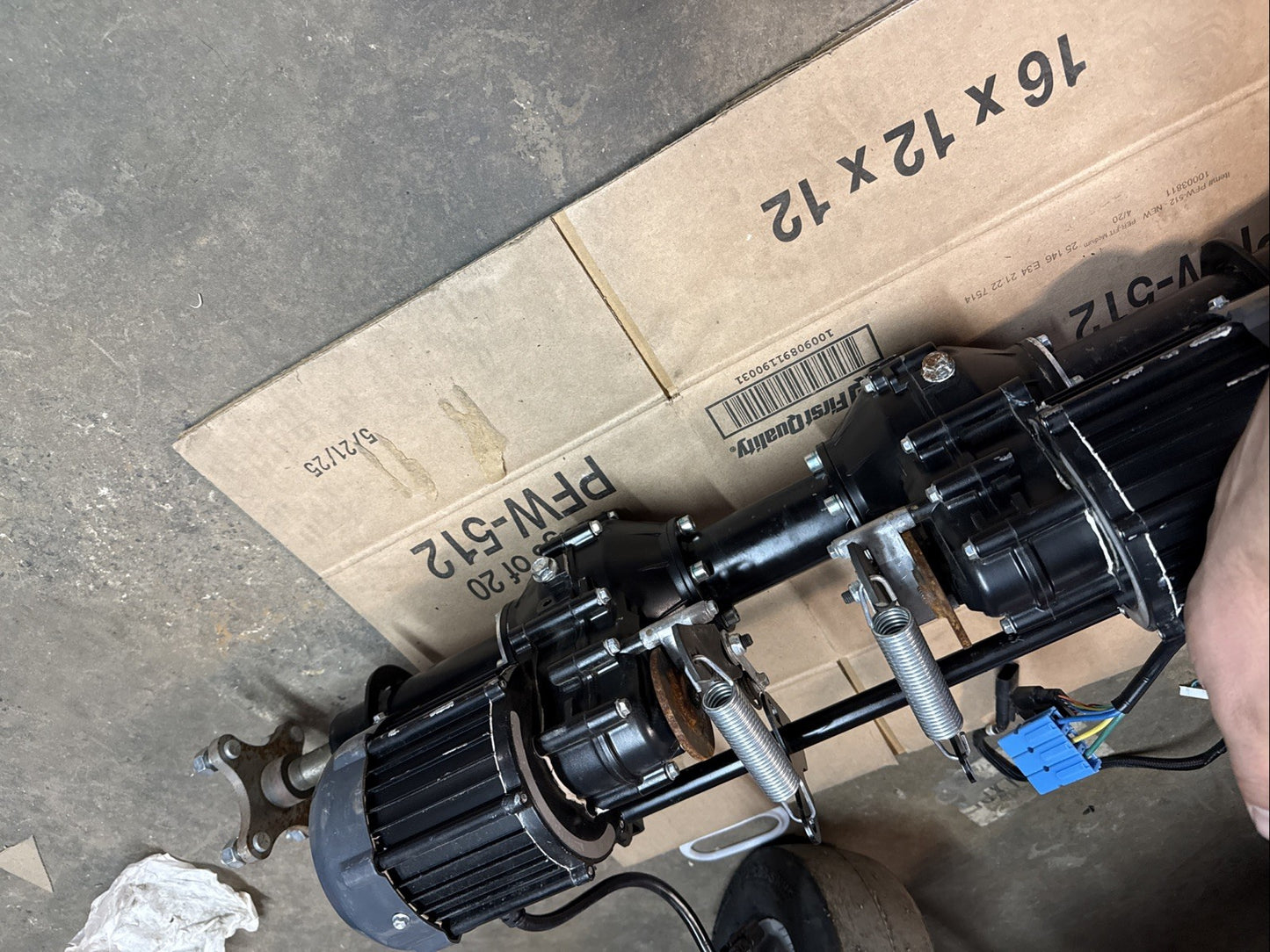 Cub Cadet & Craftsman Complete Rear Axle w/ Motors for ZT1 42E Riding Lawn Mower