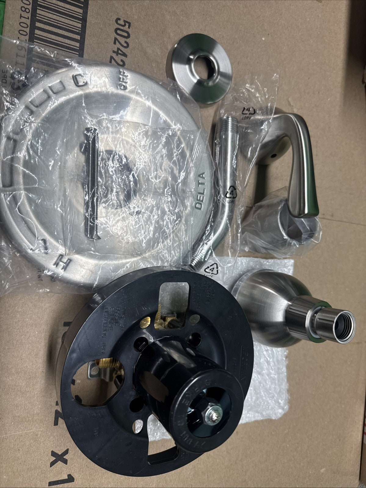 Delta B114900C-SS Tub/ Shower Faucet, Brushed Nickel, Single-Handle Valve Includ