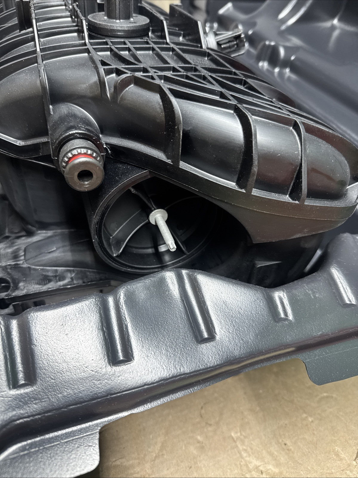 Genuine GM  Intake Manifold  ACdelco 12597600 2009-2020