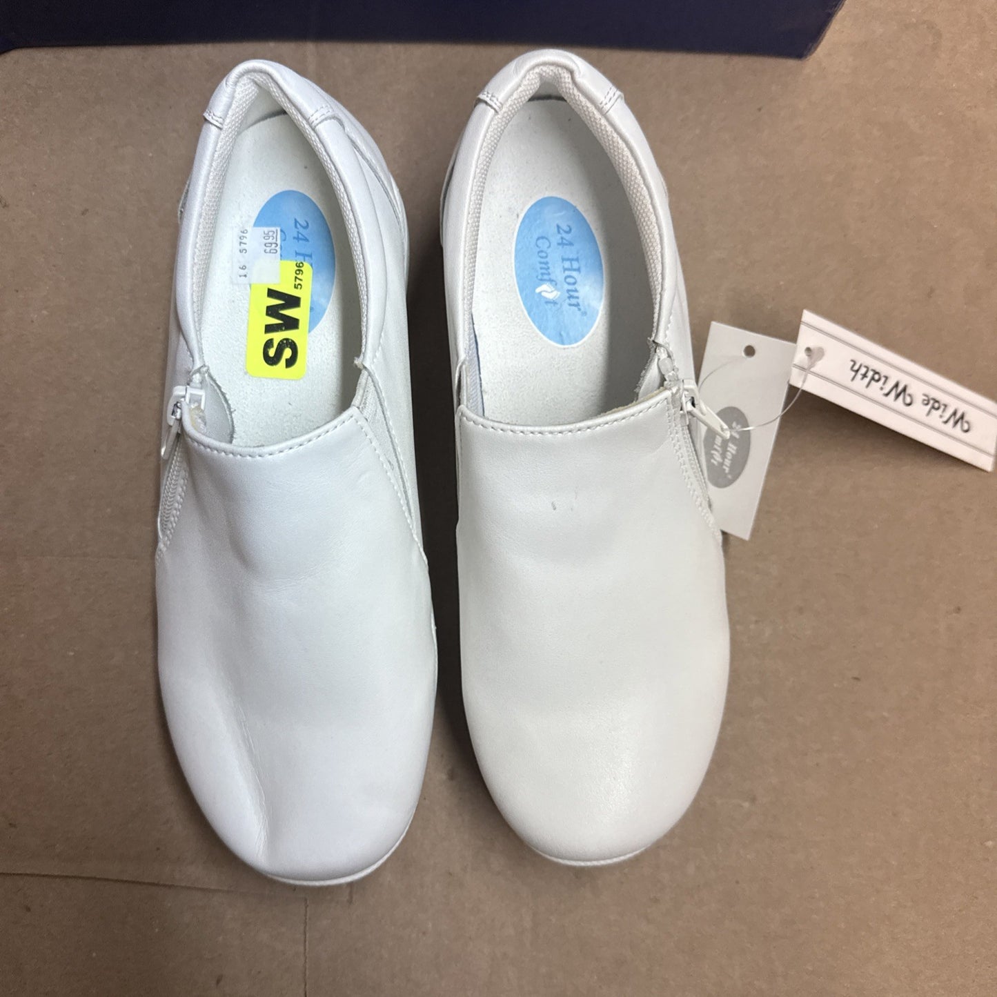 24 HOUR COMFORT Ester Women's 6 Wide Width Slip-On Leather Loafers Nurse