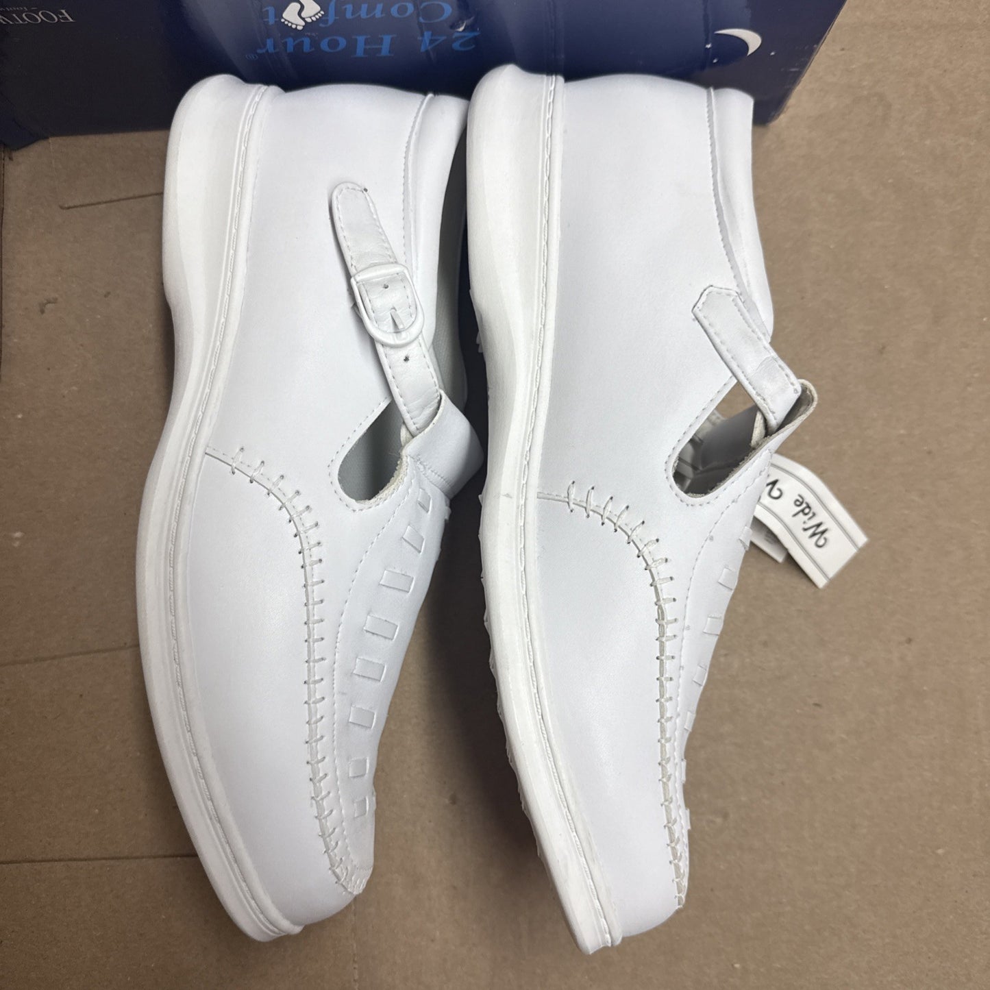 24 HOUR COMFORT Chloe Women's 12 Wide Width Moccasin Design Leather Shoes Nurse