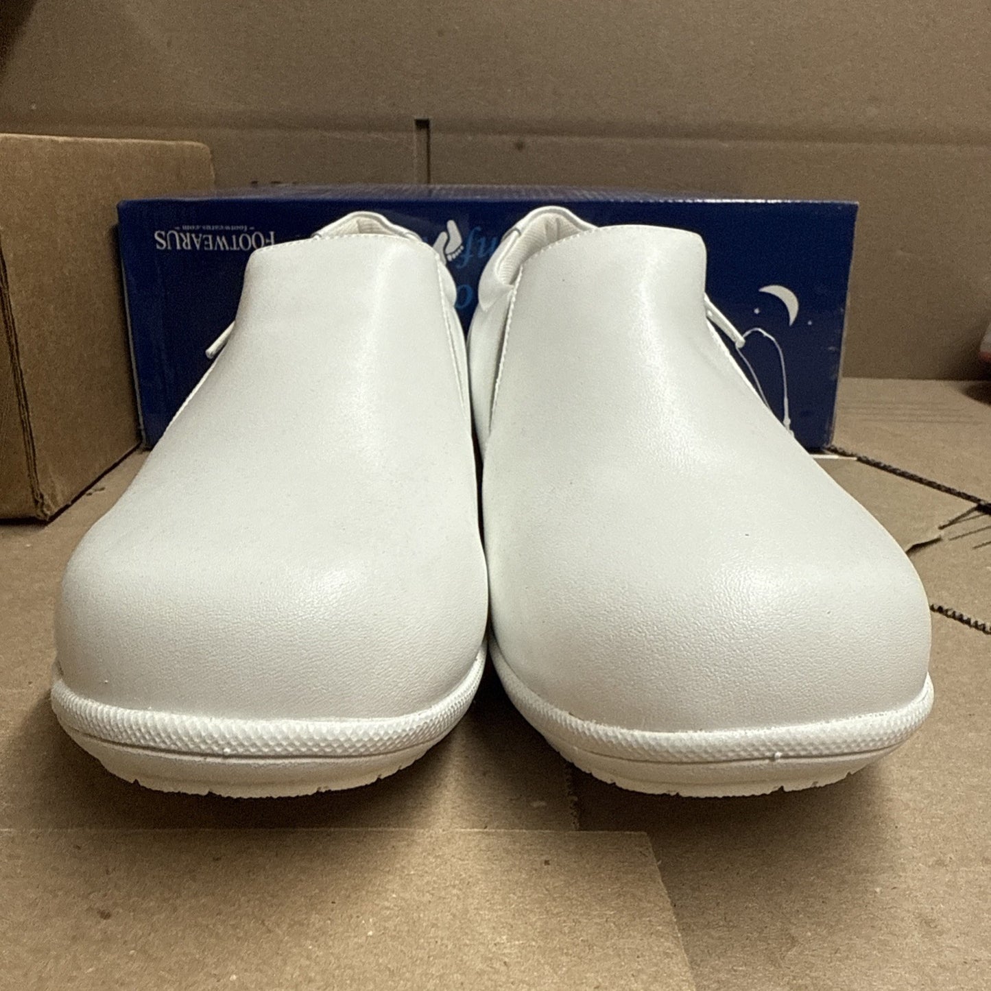 24 HOUR COMFORT Ester Women's 10.5 Wide Width Slip-On Leather Loafers Nurse