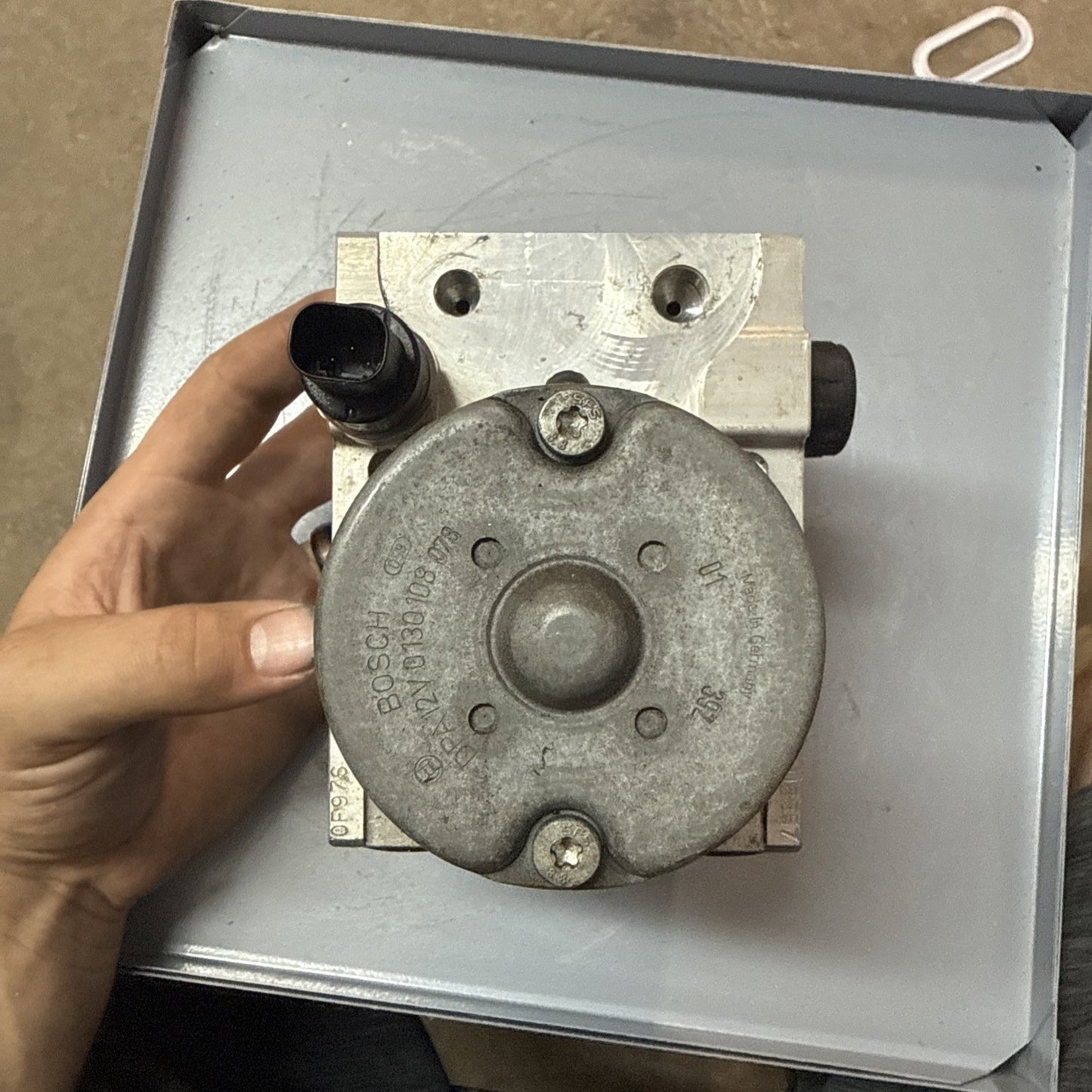 04-08 Audi A8 Quattro Anti Lock ABS Brake Pump 4E0 614 517 N