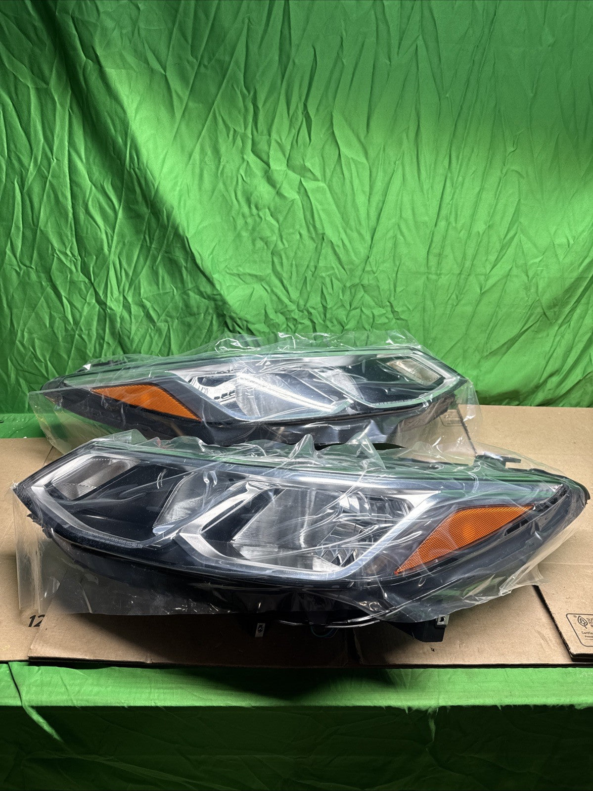 For 2016-2019 Chevy Cruze FACTORY  1pair Headlight Assembly Side 16 17 18 19