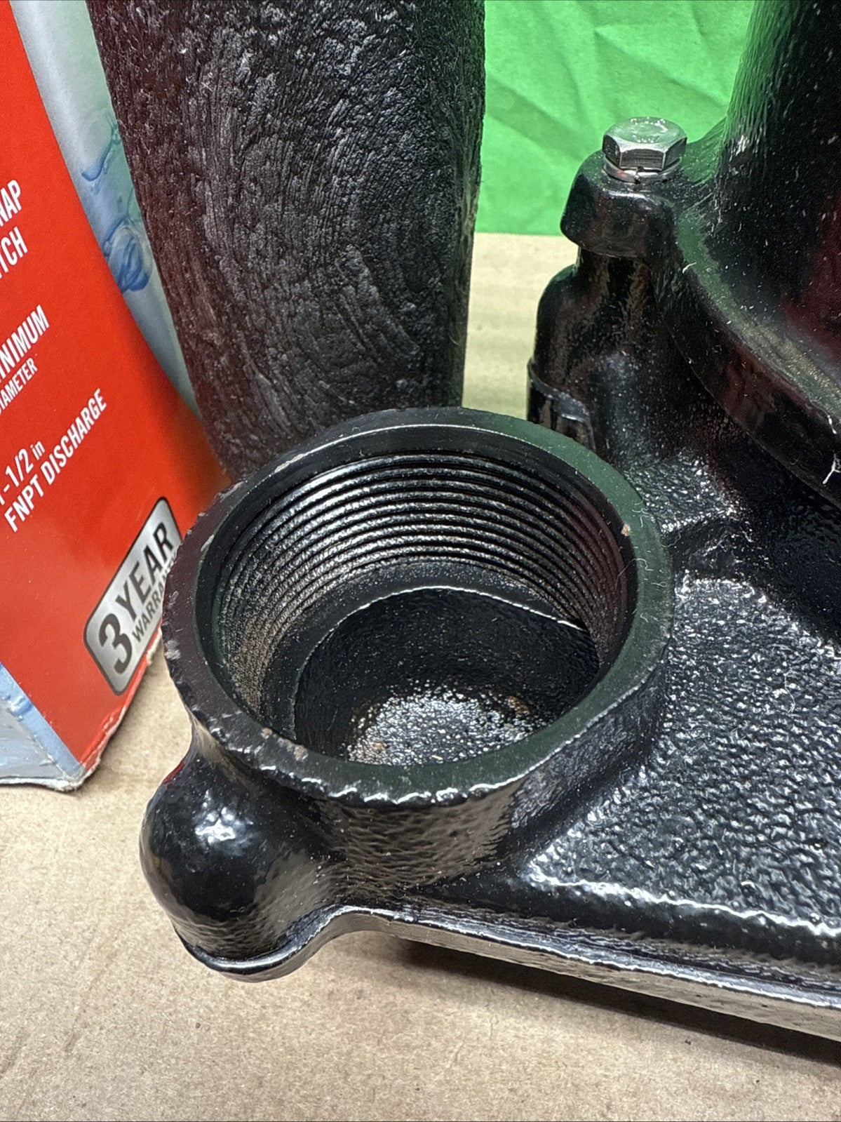 Everbilt 3/4HP Cast-Iron Pro-Grade Submersible Sump Pump 1004 120 345 HDS75