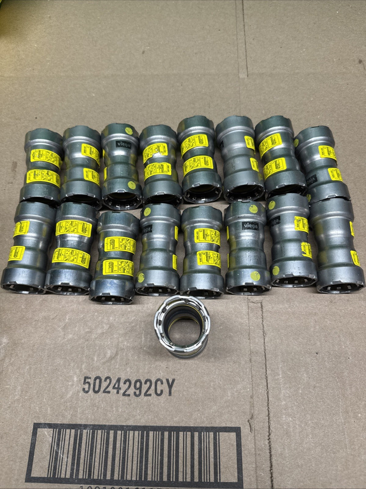 17 PACK Veiga MegaPress G. 3/4 Coupling W/ Stop. 22009. New Open Box