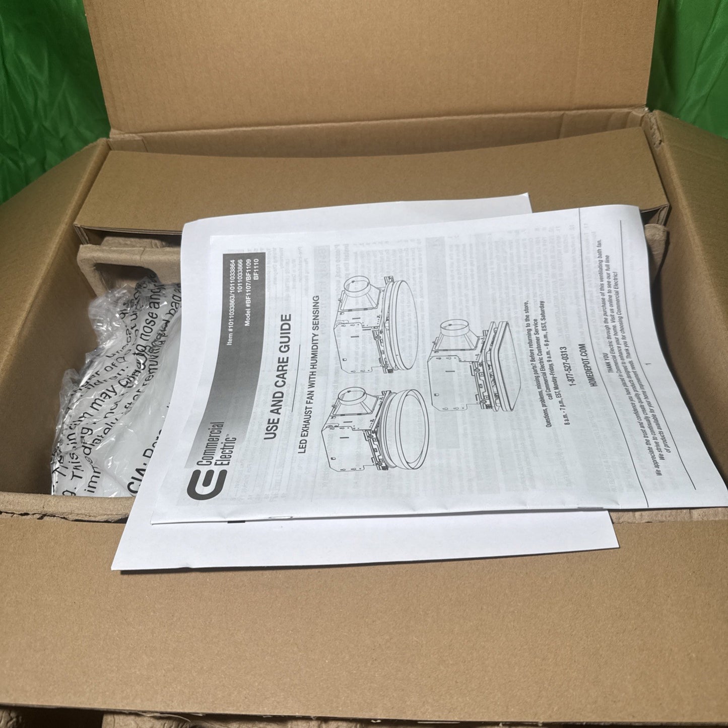 Commercial Electric 80/ 110 CFM Bath Exhaust Fan Light & Humidity Sensor BF1109