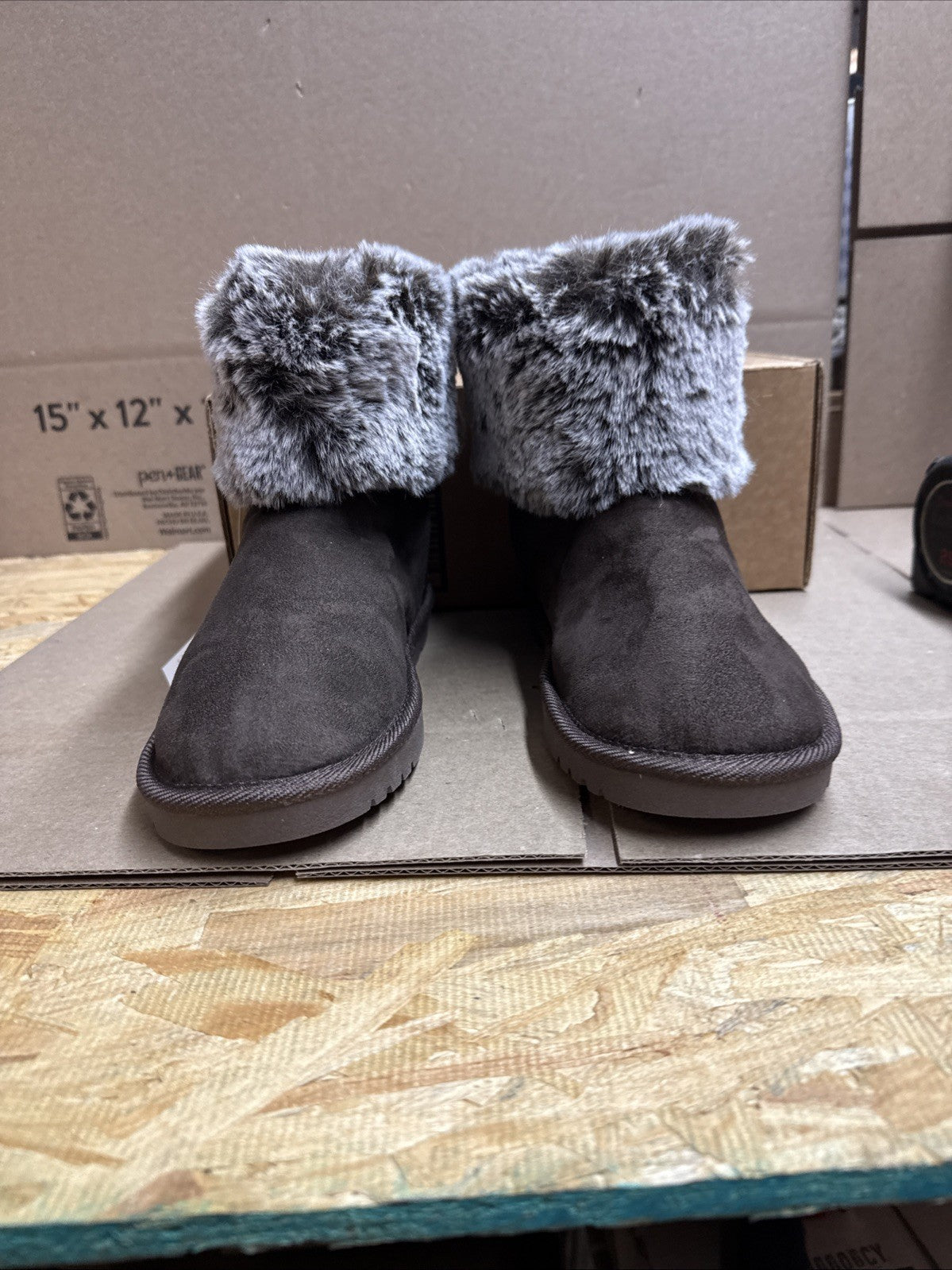 Women’s Size 8 super soft suede booties Brown Silver Flat Sole