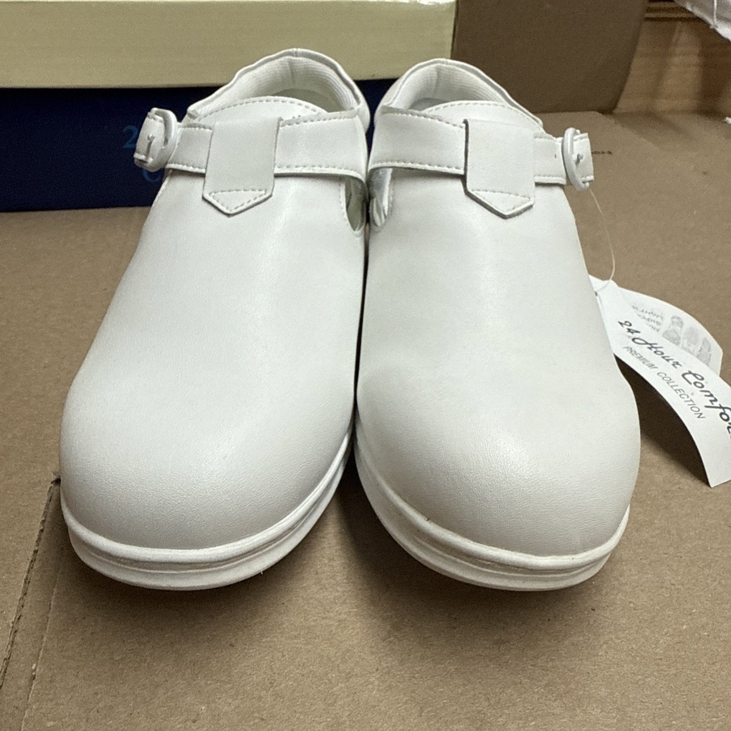 24 HOUR COMFORT Willa Women's Wide Width Leather Shoes size 6.5 nurse