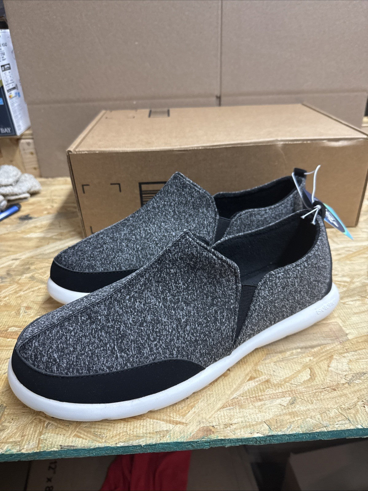 Isotoner Signature Men's Zenz Sport-Knit Indoor/Outdoor Slippers Black 13