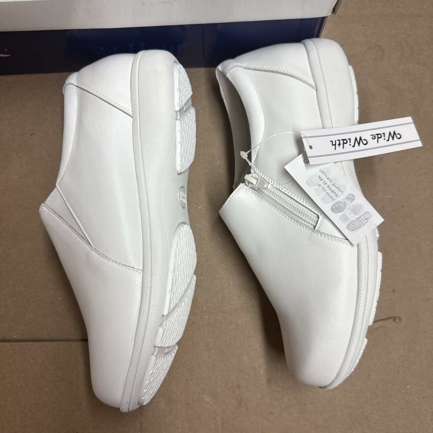 24 HOUR COMFORT Ester Women's 9 Wide Width Slip-On Leather Loafers Nurse