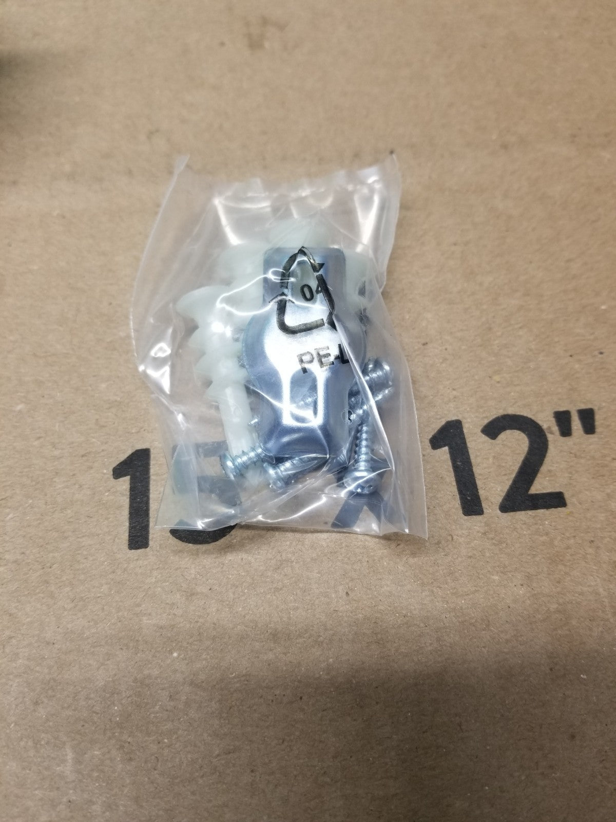 Delta 78424-OB1 Porter 24 in. Towel Bar in Oil Rubbed Bronze NEW OPEN BOX