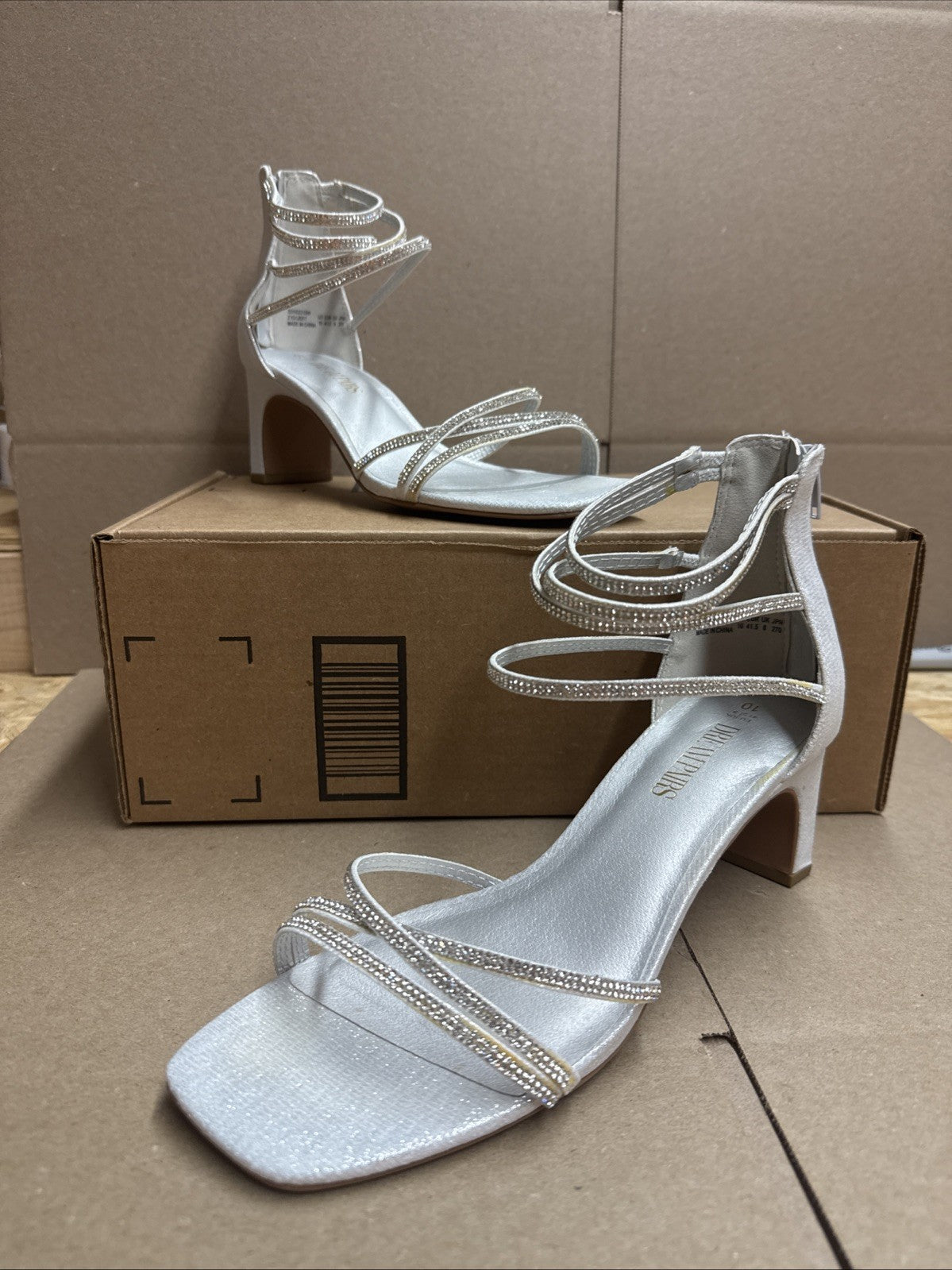 Dreamparis Women’s size 10 Rhinestone Open Square toe straps high heel Sandal