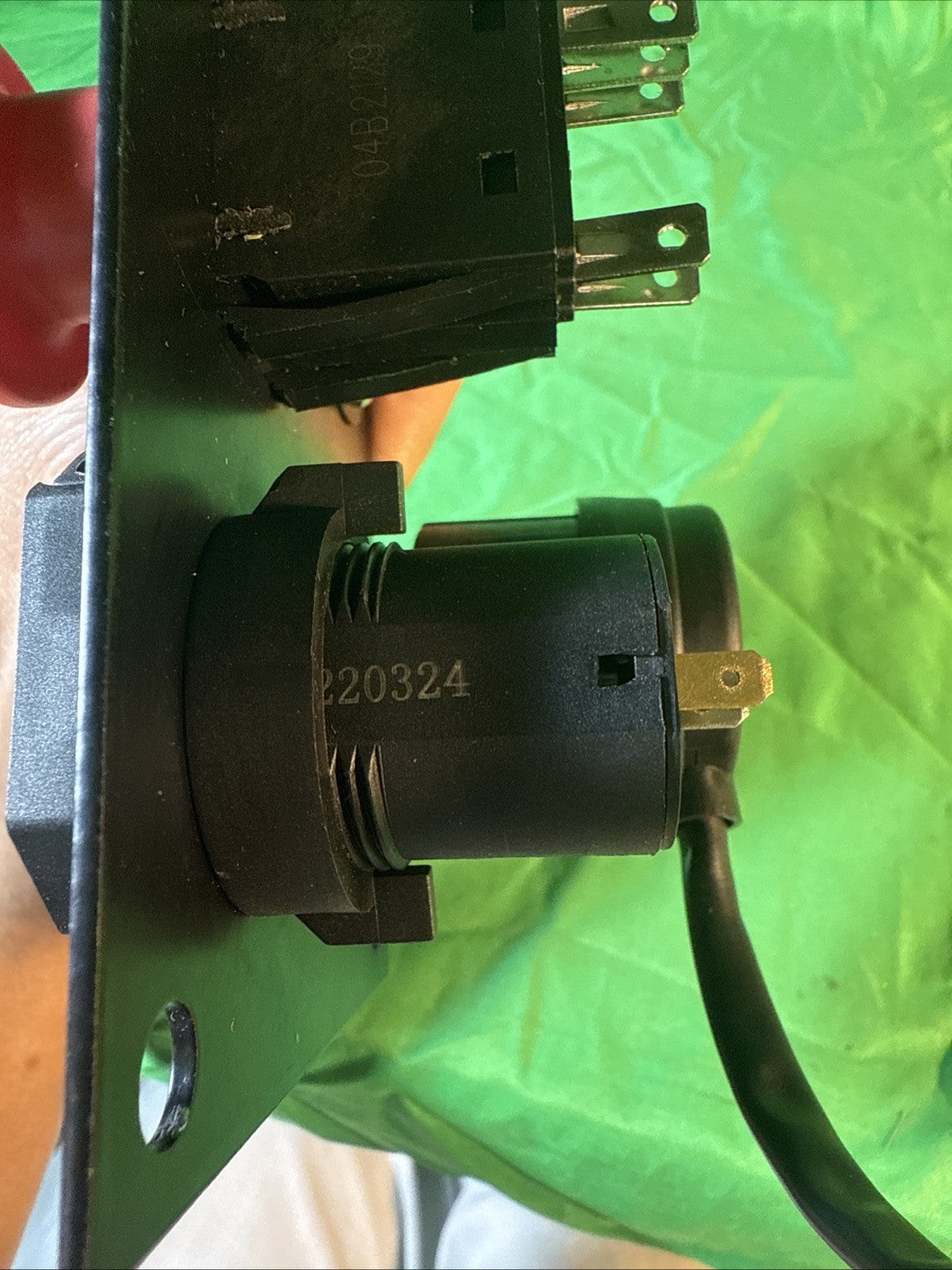 RYOBI Z42Li 80V HP 42" Key Switch, PTO, USB, Clear Bagger Chute. key included.