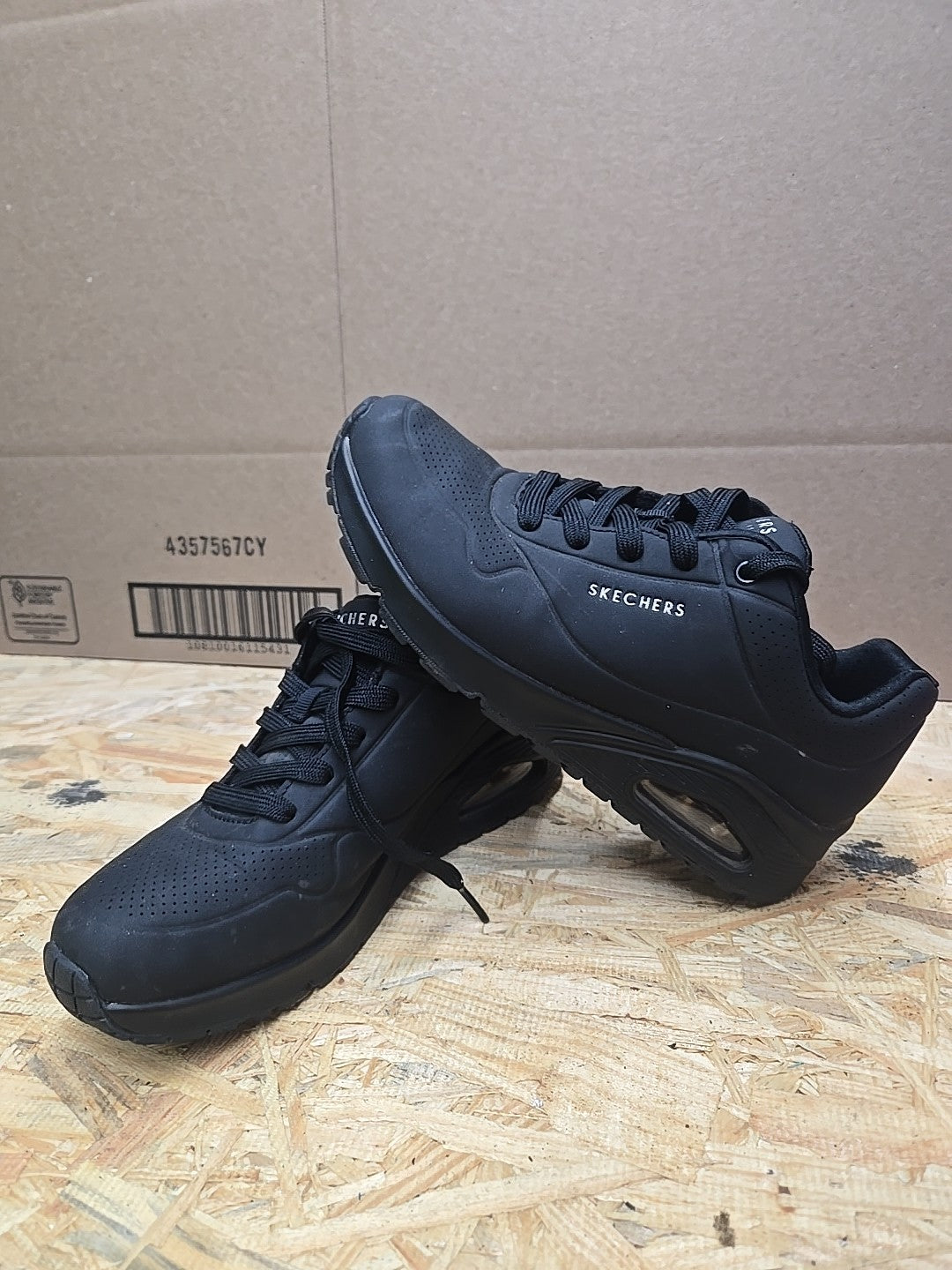 SKECHERS Work Relaxed Fit Uno SR Sutal Sneaker Men's Size US 8.5 Black