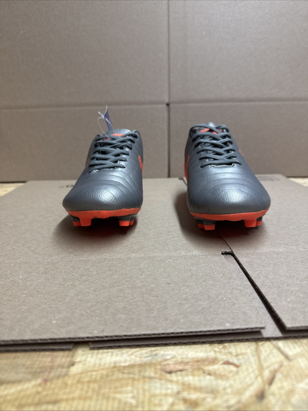 SAEKEKE Big Kids Unisex 5 Soccer Rugby Futbol Shoes Cleats Orange Silver NEW