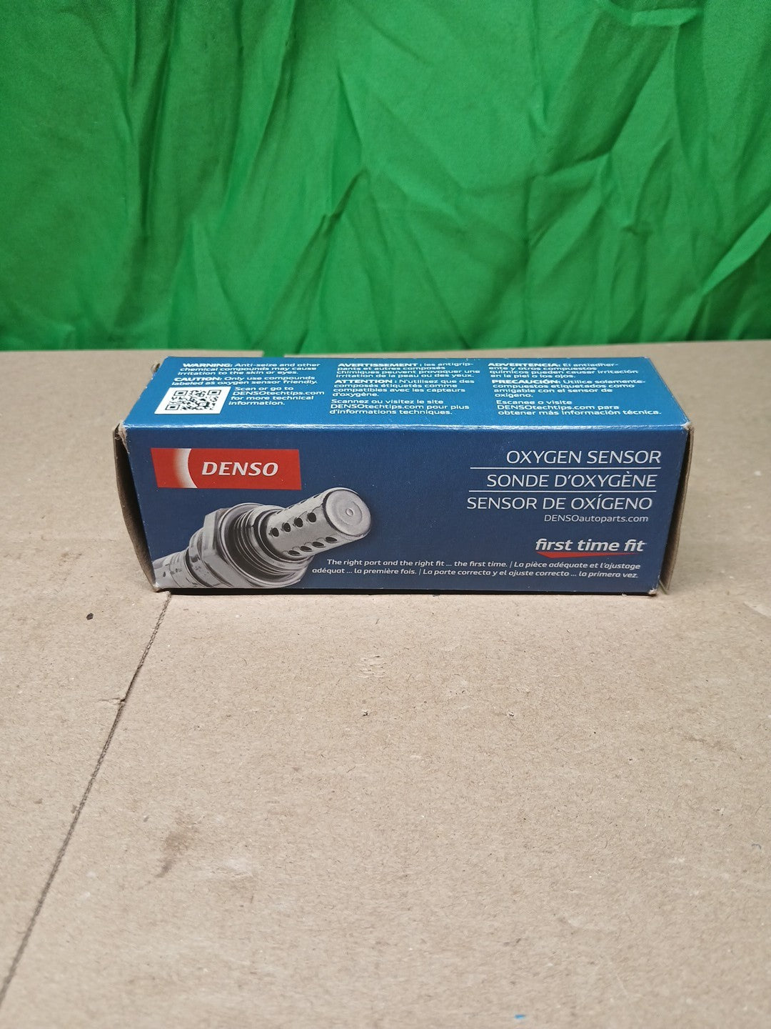 DENSO 234-4453 Oxygen Sensor 4 Wire, Direct Fit, Heated, Wire Length: 15.35