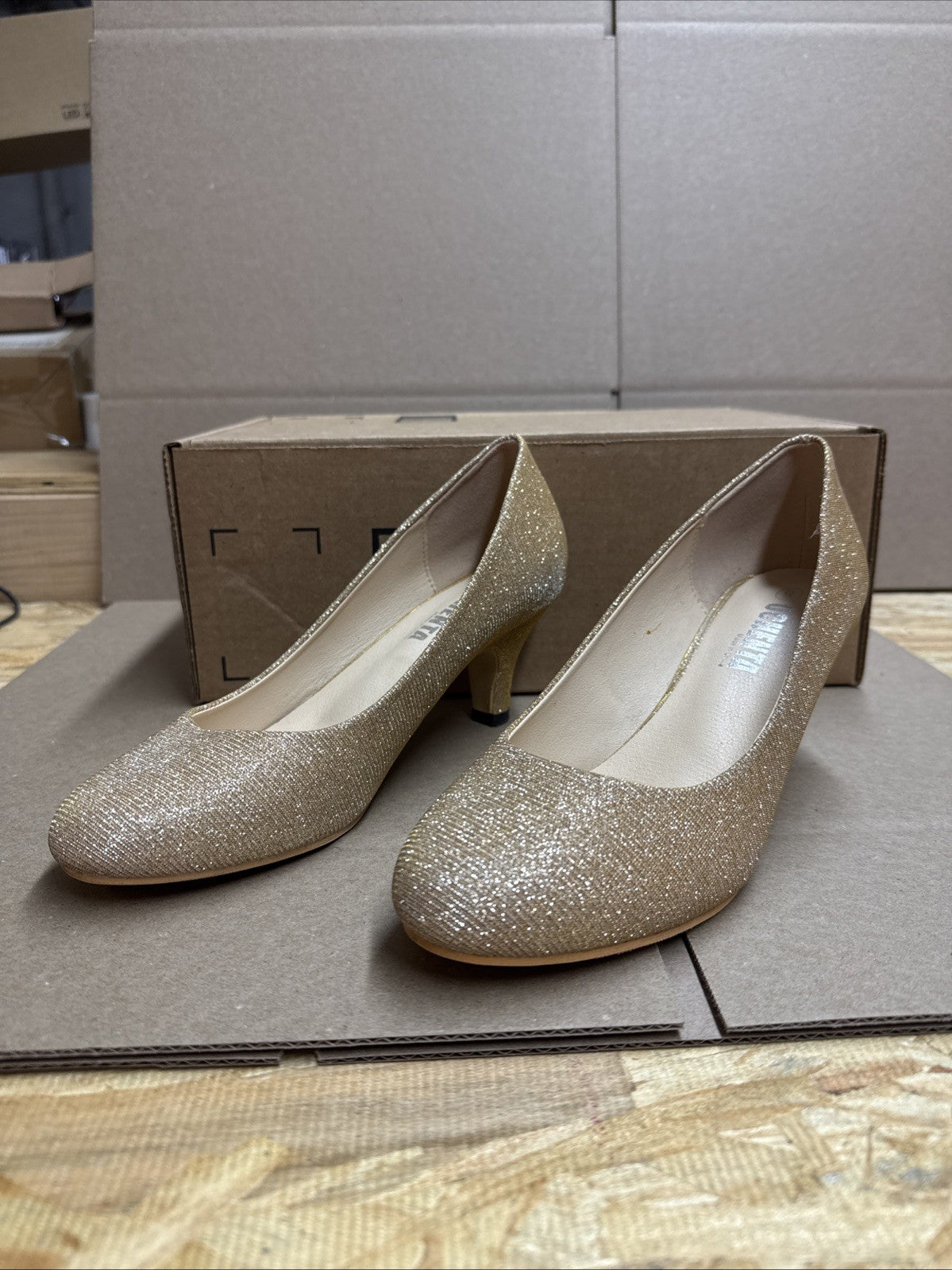 OCHENTA women’s 8 comfortable kitten heel dress shoes round toe slip on pumps