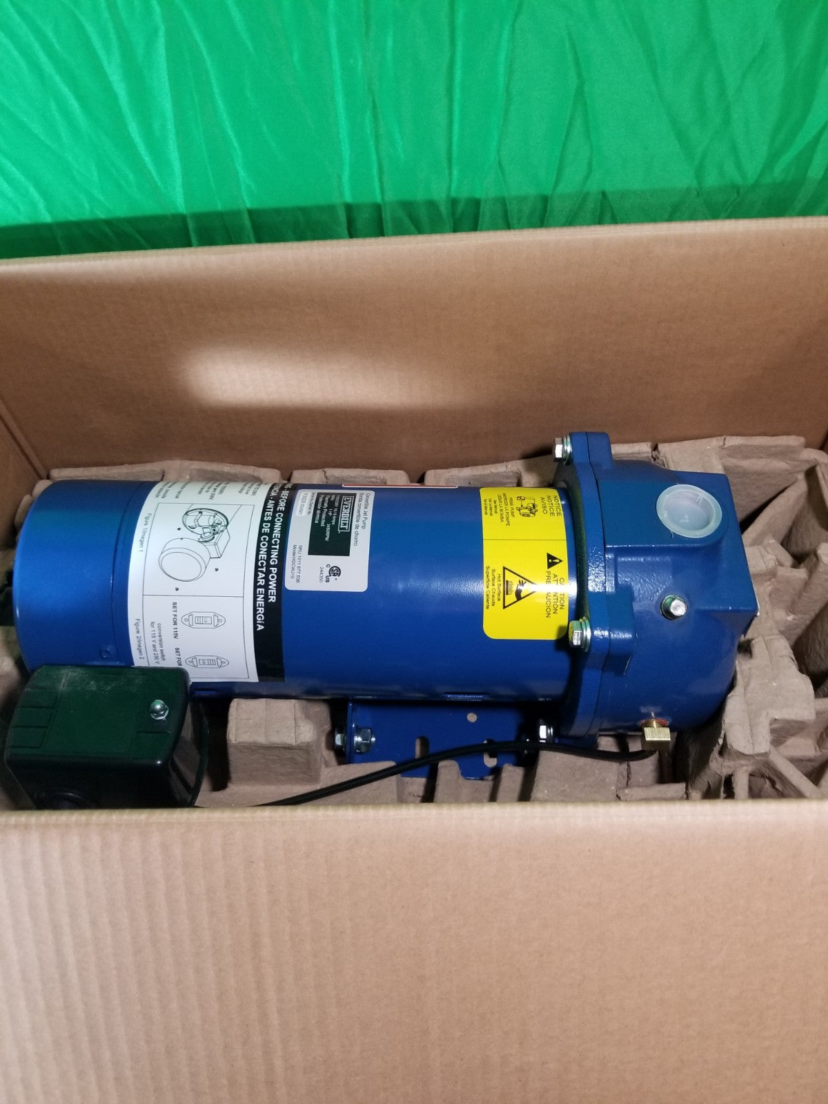 Everbilt 1 HP Professional Convertible Jet Pump NEW OPEN BOX