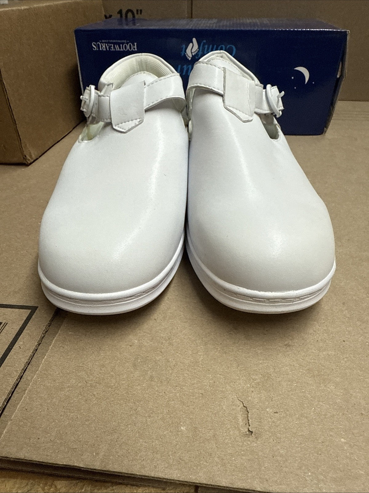 24 HOUR COMFORT Willa Women's Wide Width Leather Shoes size 8.5 nurse