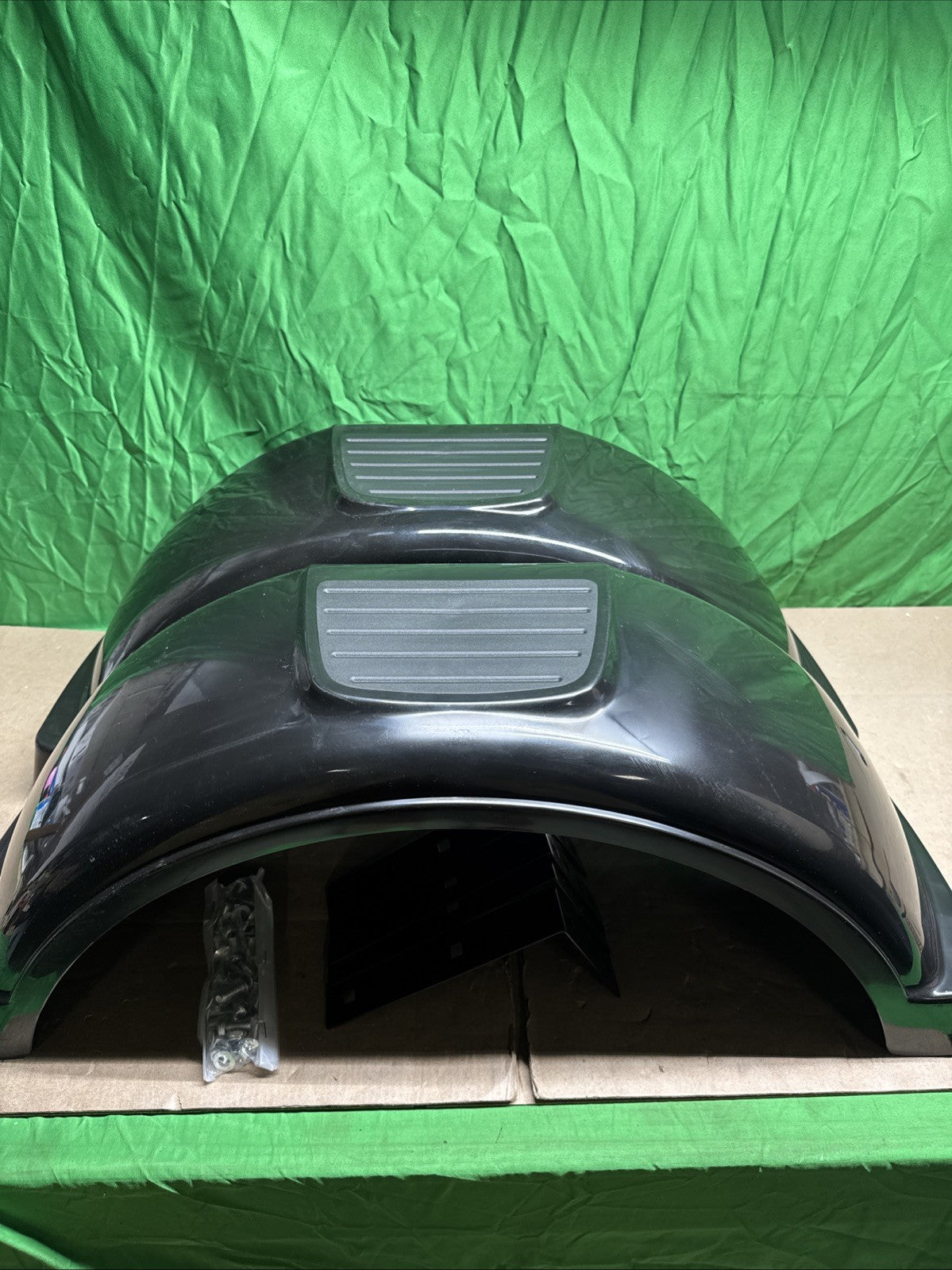 SET OF 2 (TWO) SINGLE AXLE TRAILER FENDERS 13" WHEELS TIRES SKIRT BOAT