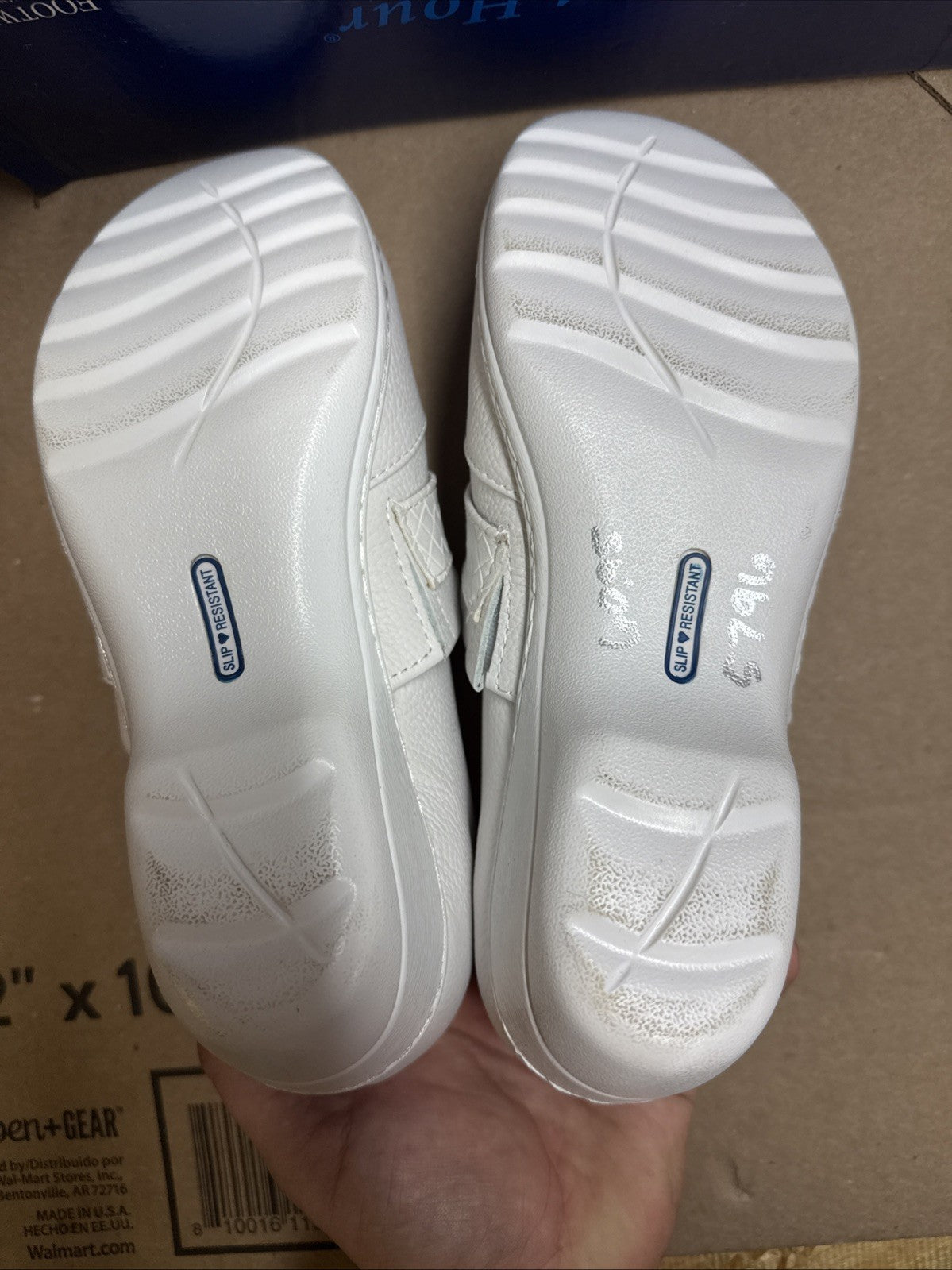 Women’s Nurse Mates Kris pillowTop lightweight Clog 8.5W White Leather