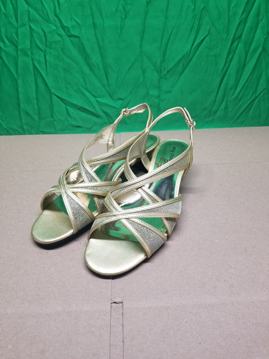 Easy Street Women's Gold Tristen Dress Sandals Shoe Size 9W