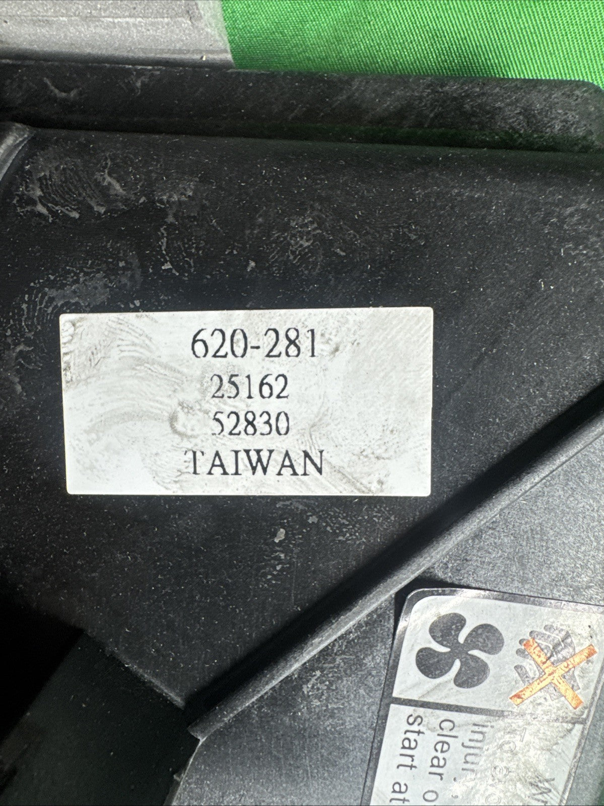 Dorman 620-281 Condenser Fan Assembly Without Controller