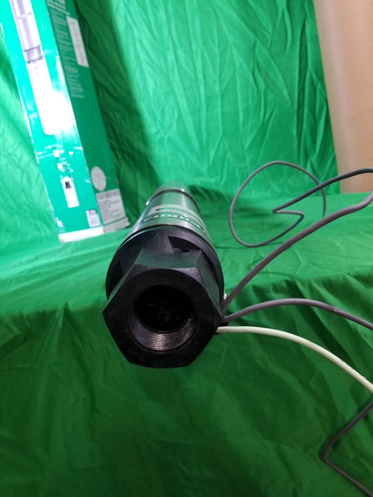 EVERBILT HDSUB10-102 Deep Well Pump 4” Submersible 1 HP 10 GPM 2 Wire 310’