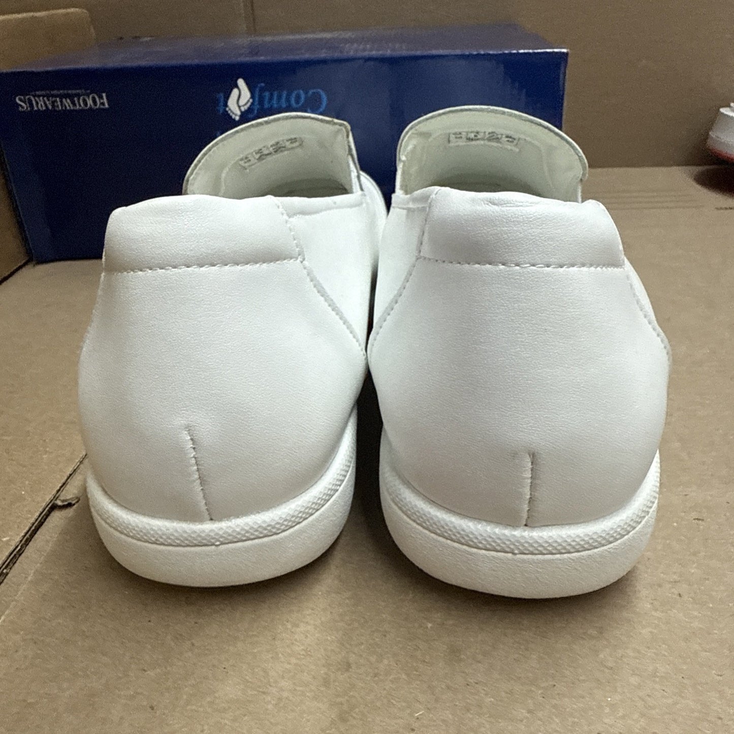 24 HOUR COMFORT Lila Women's 10 Wide Width Leather Slip-On Loafers Nurse