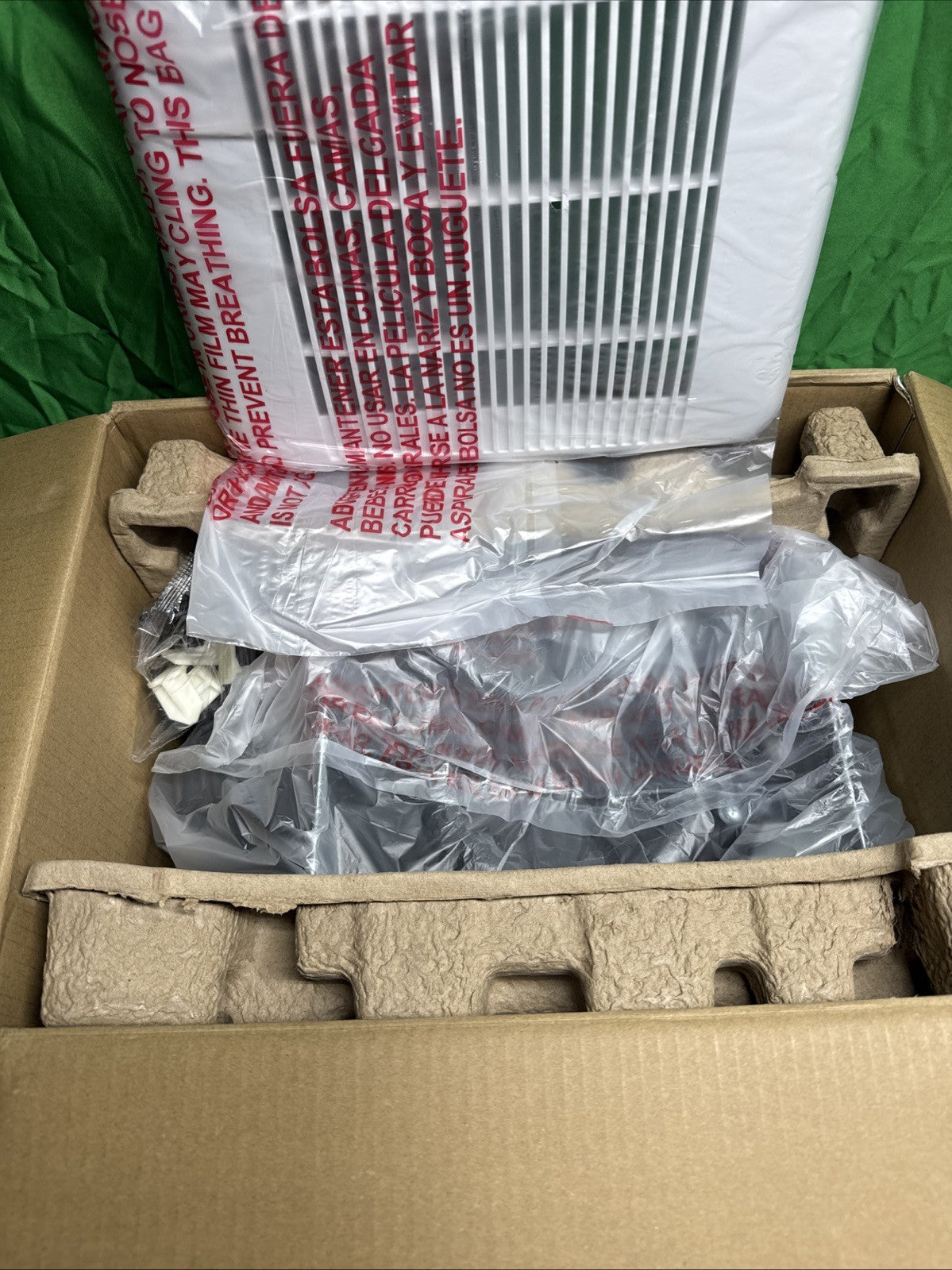 Commercial Electric 110 CFM 1.5 Sone Bathroom Exhaust Fan with Humidity Sensing*