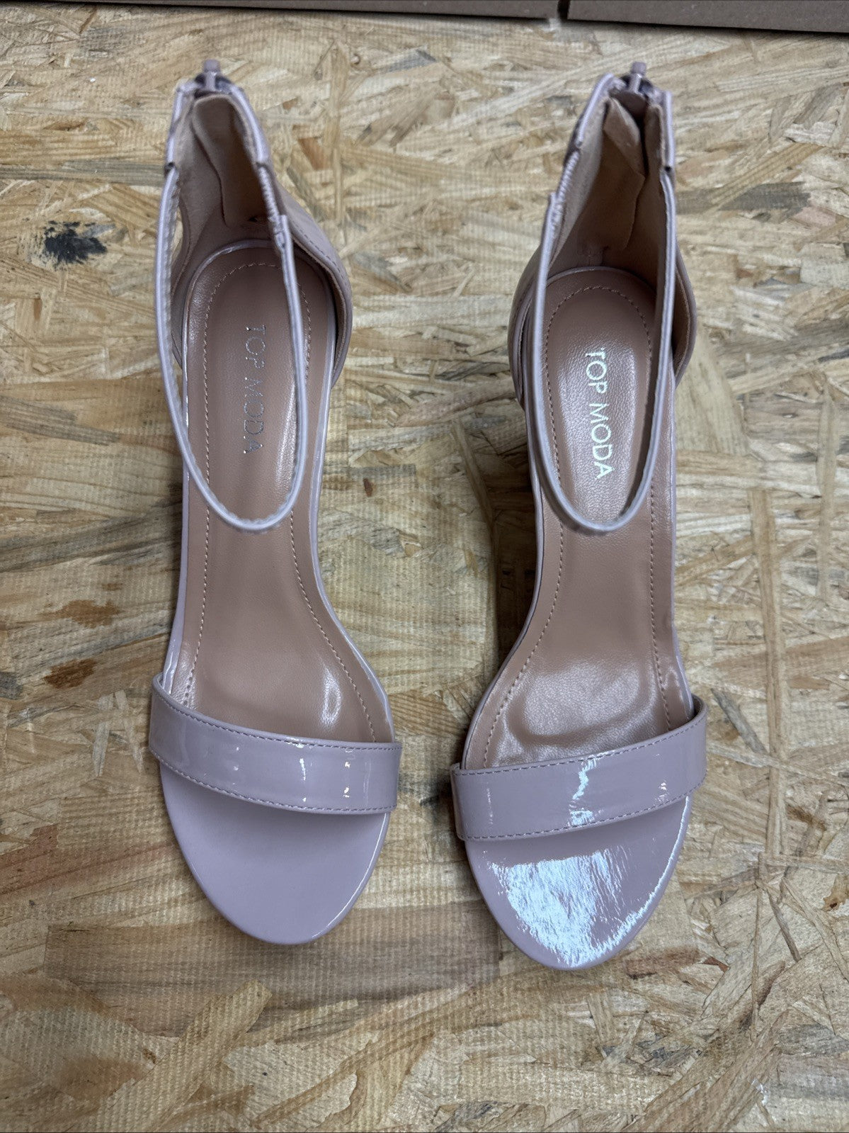 Top Moda Hannah-1 Womens Size 8.5 Nude Pat 3.5 Heel Ankle Strap Sandals Shoe