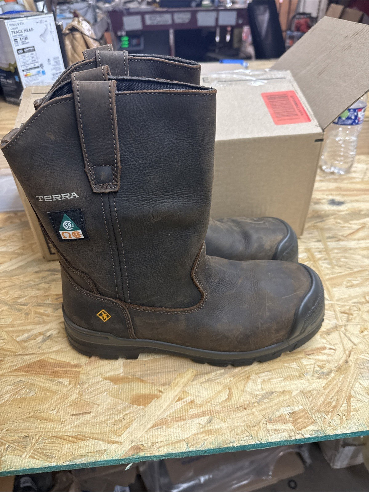 Terra Harrier Leather Work Boots Brown Composite Safety Toe Men's Size 8.5